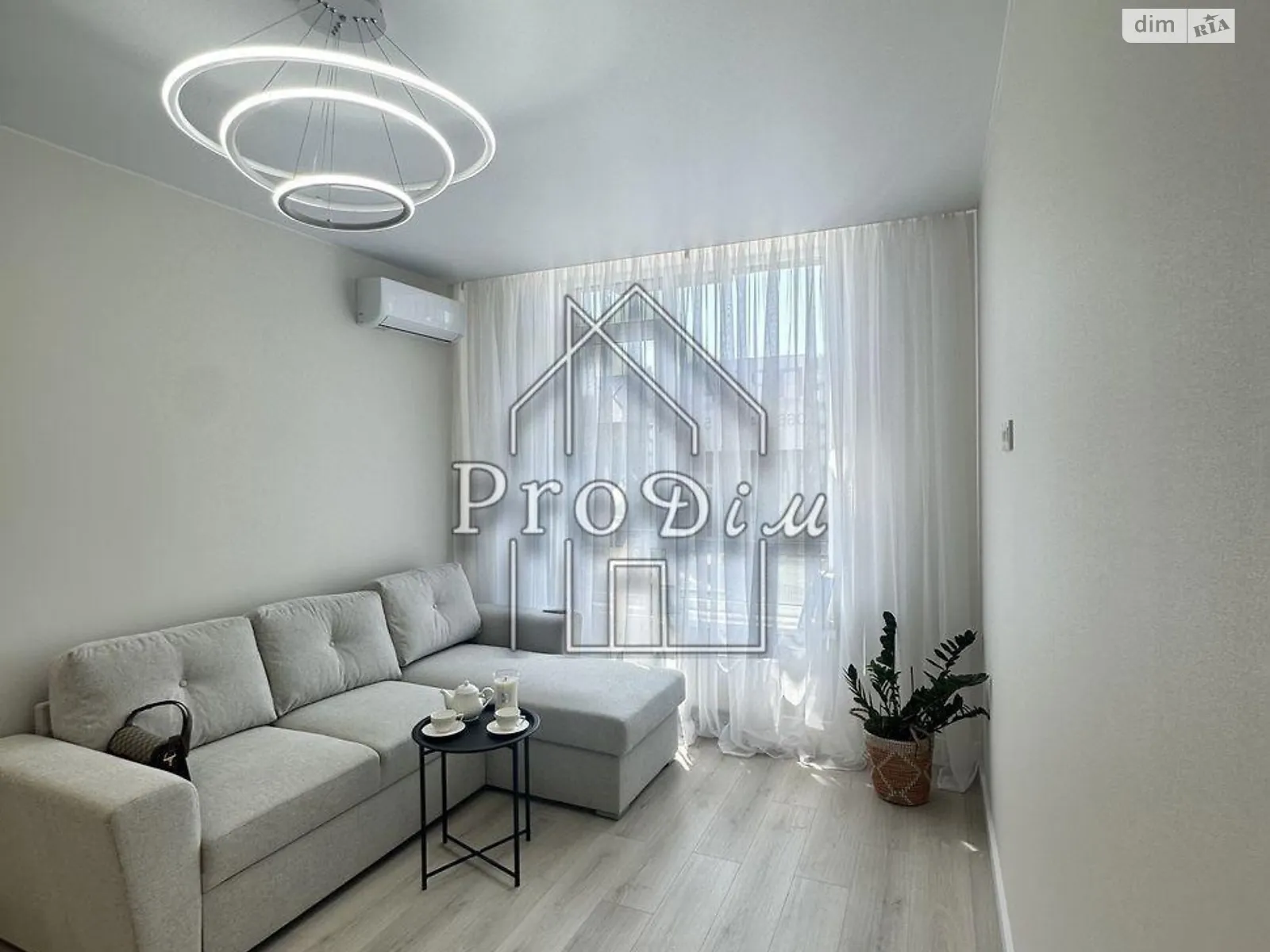 Продается 1-комнатная квартира 40.8 кв. м в Киеве, бул. Тадея Рыльского, 1 - фото 1