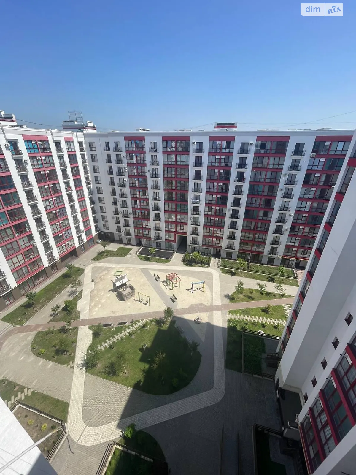 Продается 2-комнатная квартира 70.5 кв. м в Ивано-Франковске, ул. Бастионна, 7 - фото 1