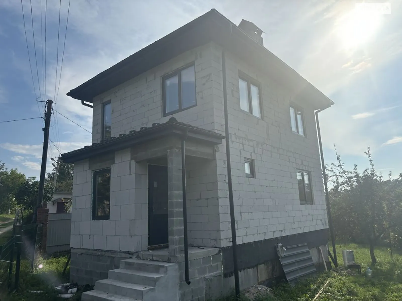 Продается дом на 2 этажа 105.4 кв. м с мансардой, цена: 50000 $ - фото 1