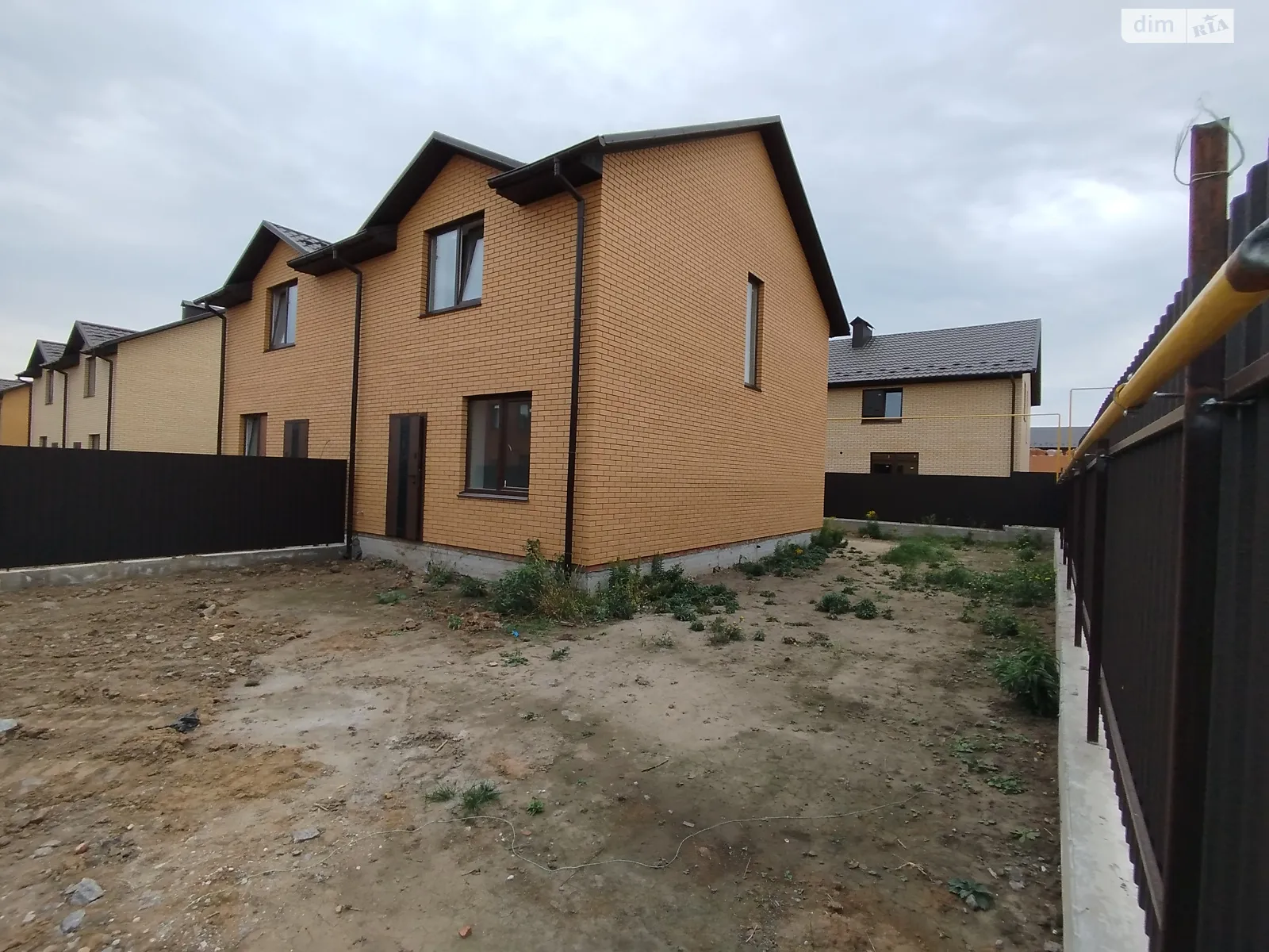 Продается часть дома 105 кв. м с гаражом, цена: 80000 $ - фото 1