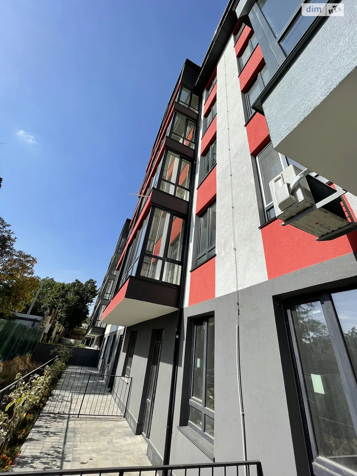 Продается 1-комнатная квартира 33 кв. м в Одессе, ул. Слободская, 56 корпус 3 - фото 1