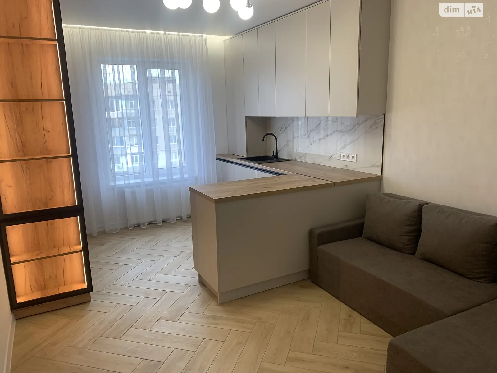 Продается 2-комнатная квартира 60 кв. м в Одессе, ул. Инглези - фото 1