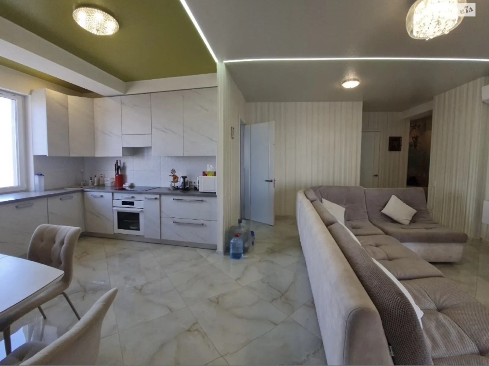 Продается 3-комнатная квартира 104 кв. м в Днепре, ул. Рабочая, 166Д - фото 1