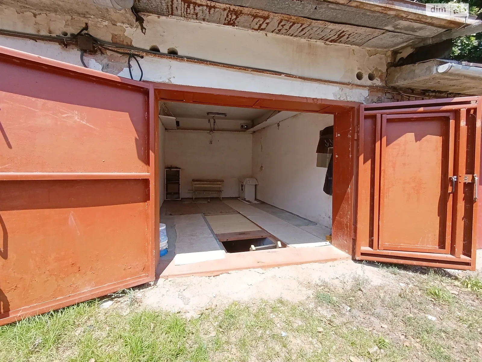Продается отдельно стоящий гараж под легковое авто на 18.7 кв. м, цена: 5900 $ - фото 1