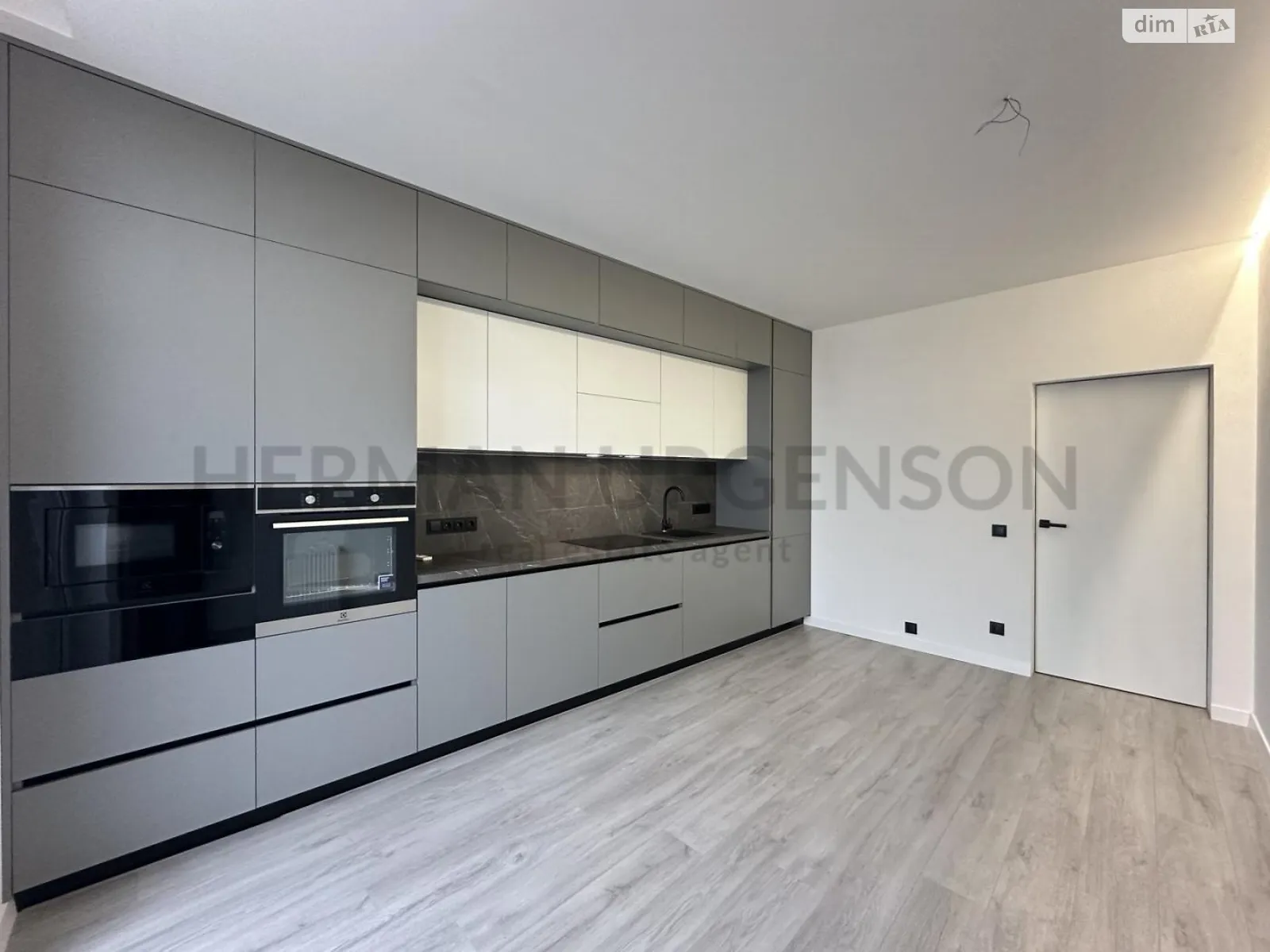 Продается 2-комнатная квартира 66 кв. м в Ужгороде, цена: 117000 $ - фото 1