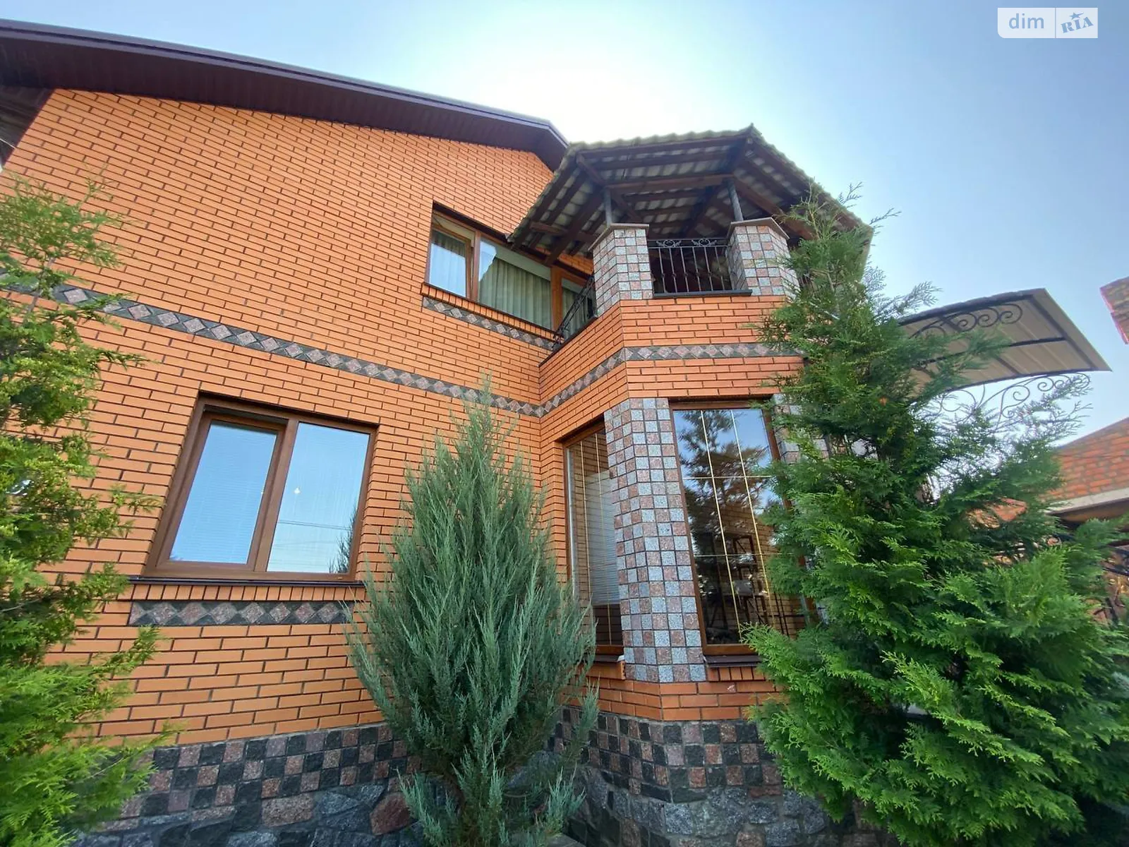 Продается дом на 2 этажа 137.7 кв. м с подвалом, цена: 135000 $ - фото 1