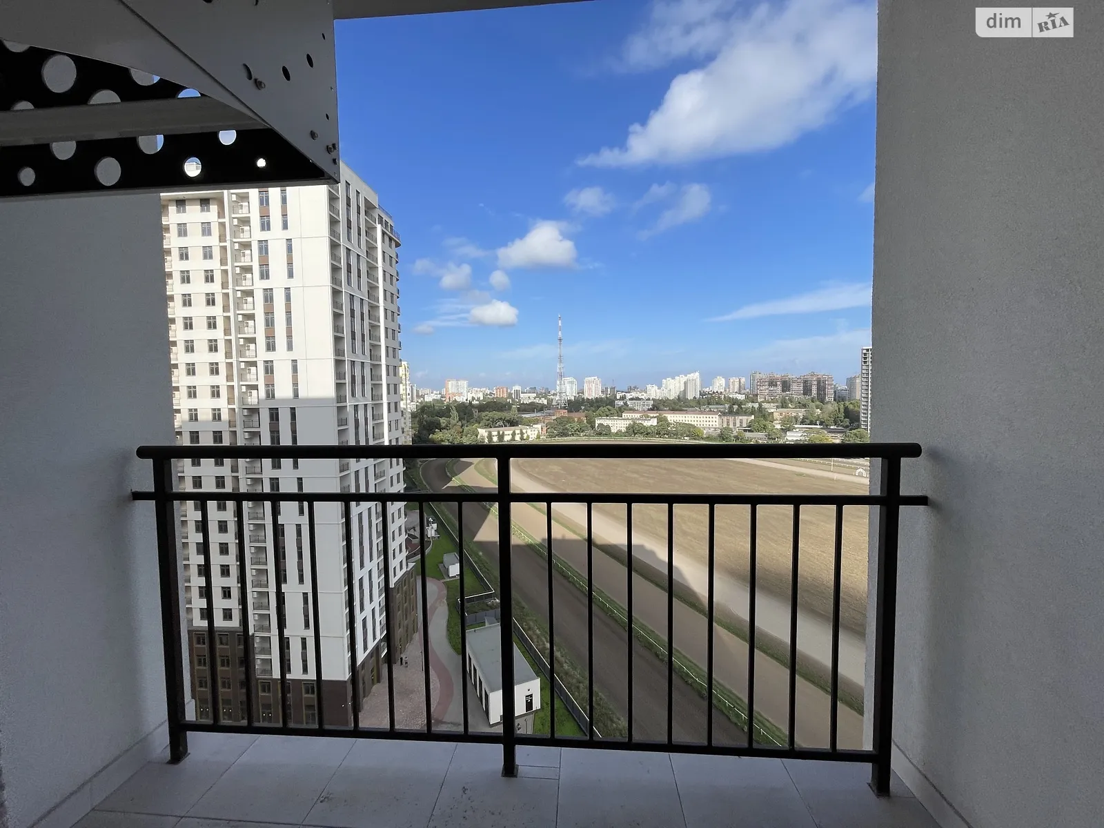 Продается 1-комнатная квартира 42.2 кв. м в Одессе, ул. Краснова, 3 корпус 63 - фото 1