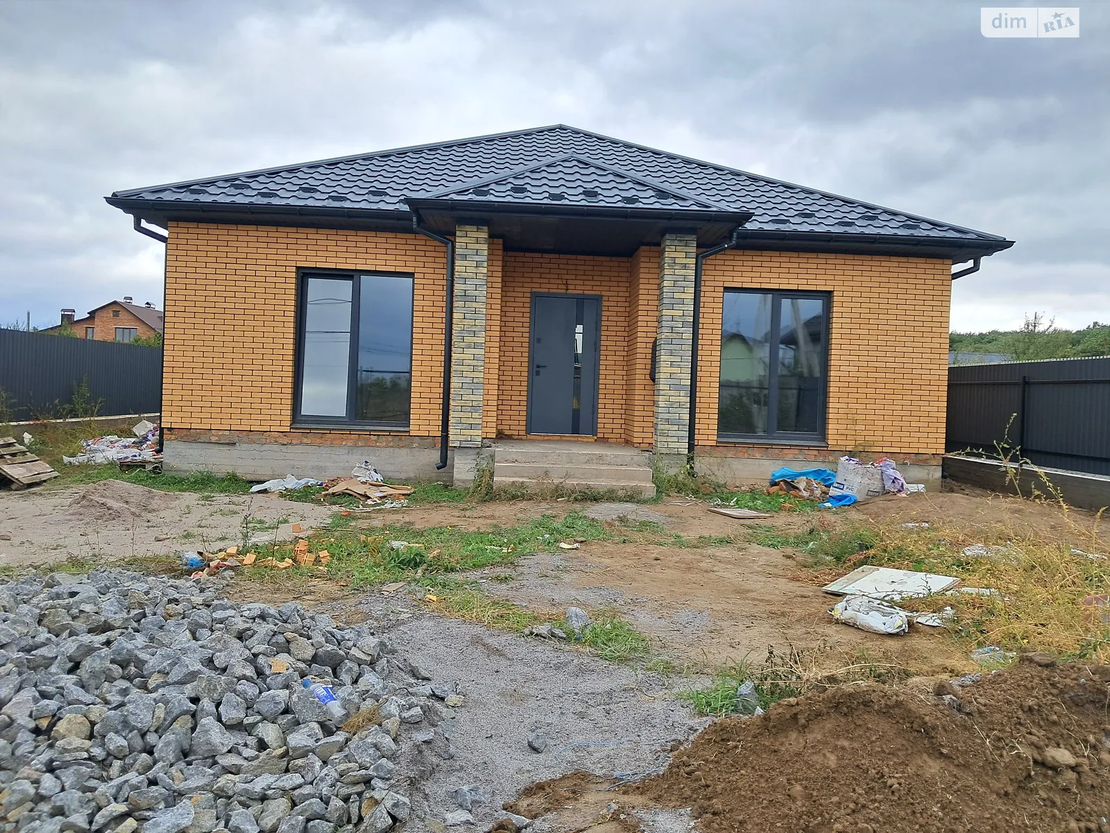 Продається одноповерховий будинок 97 кв. м з садом, цена: 67000 $ - фото 1