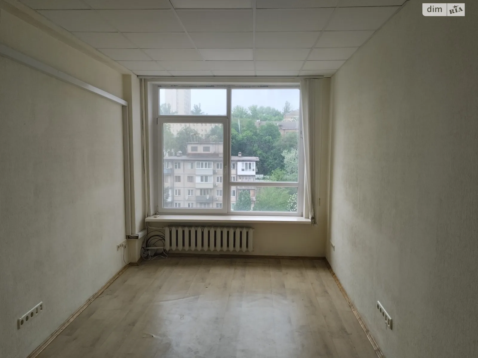 Сдается в аренду офис 17.5 кв. м в бизнес-центре, цена: 6018 грн - фото 1