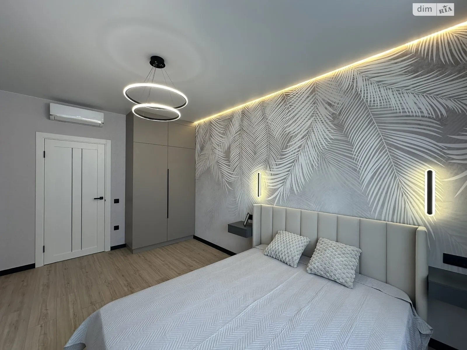 Продается 2-комнатная квартира 61 кв. м в Лиманке, ул. Жемчужная - фото 1