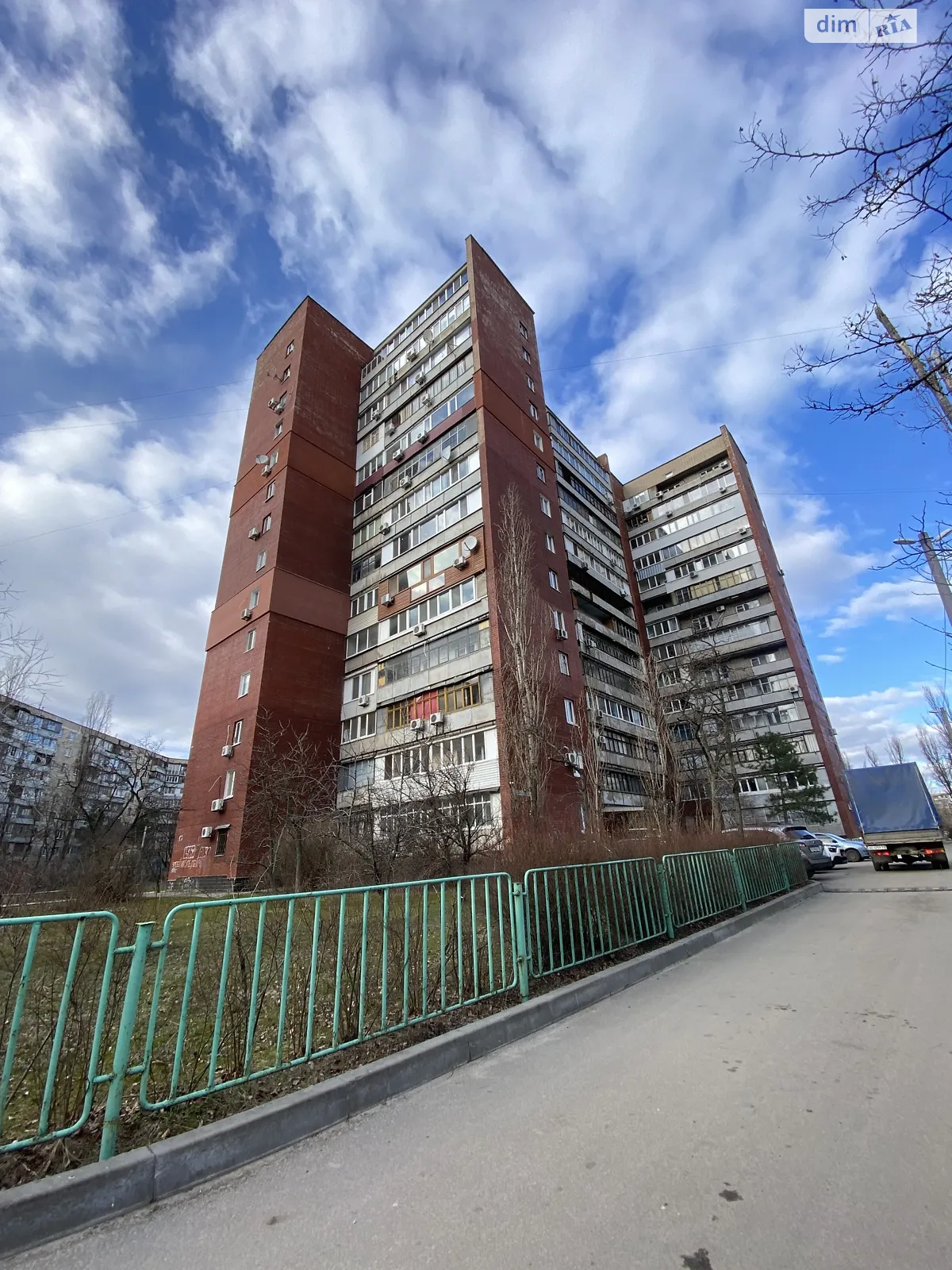 Продается 4-комнатная квартира 89.7 кв. м в Днепре, ул. Дорошенко Петра гетмана - фото 1