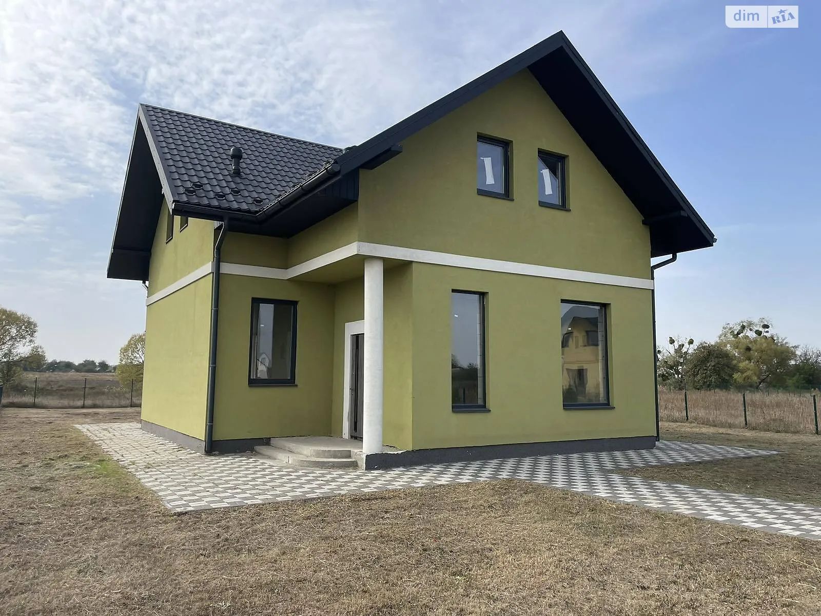 Продается дом на 2 этажа 159.2 кв. м с гаражом, цена: 75000 $ - фото 1