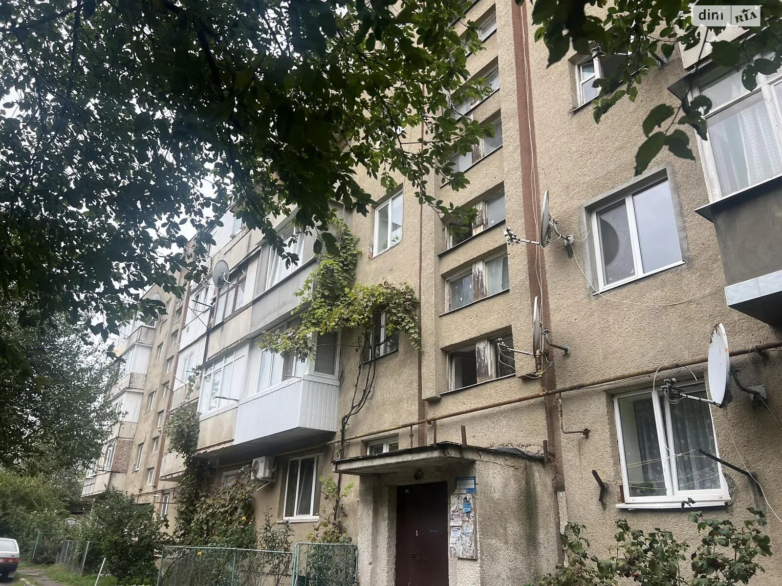 Продается 2-комнатная квартира 45 кв. м в Ужгороде, ул. Романа Шухевича, 16А - фото 1