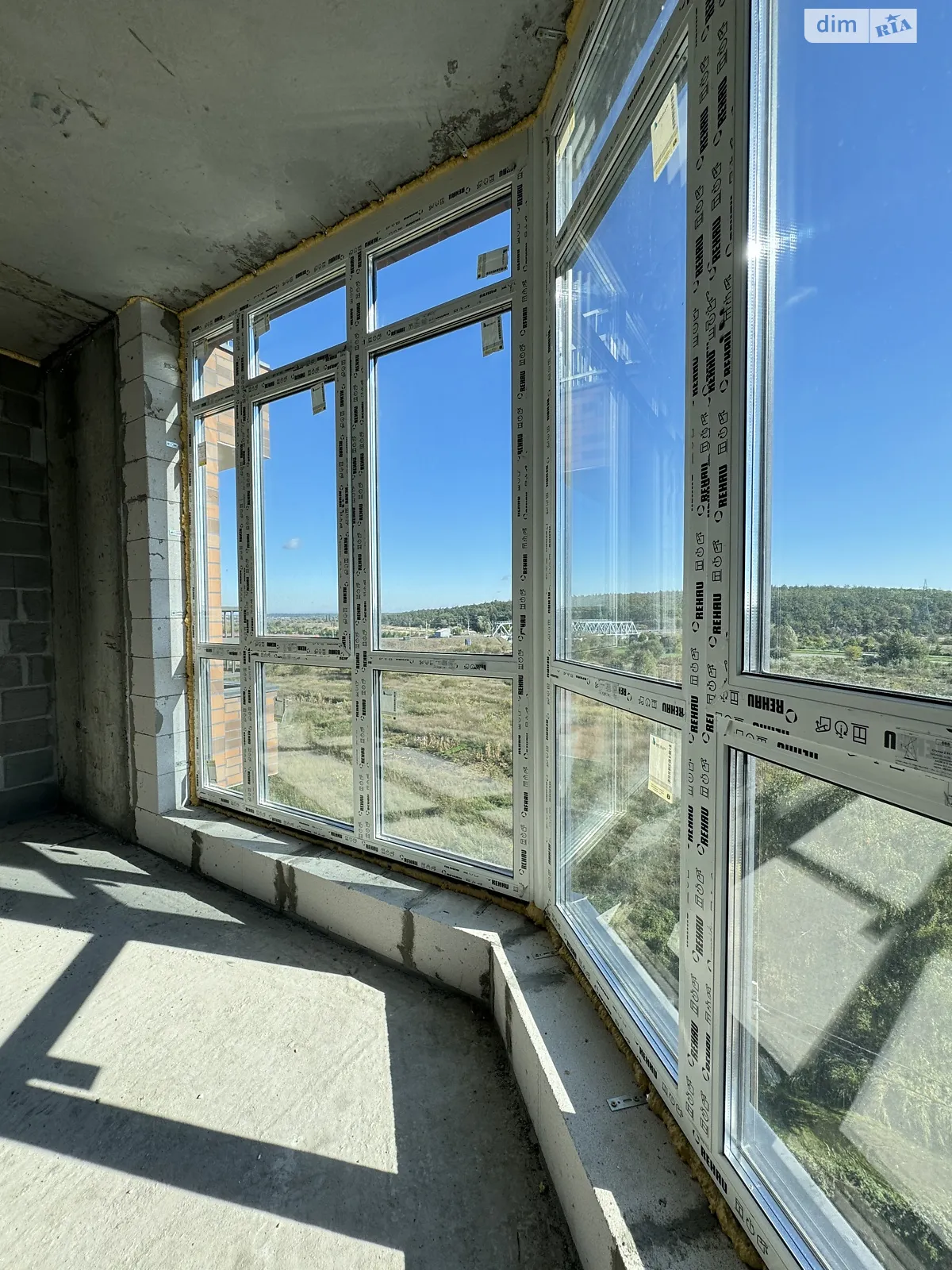 Продается 1-комнатная квартира 35 кв. м в Ирпене, пер. Озерный - фото 1