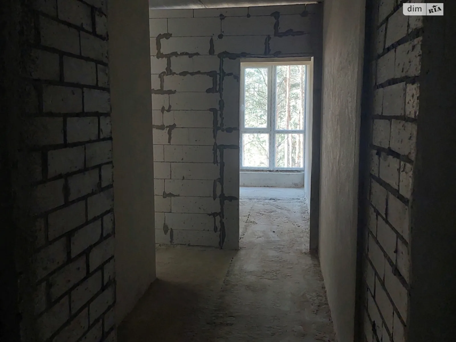 Продается 1-комнатная квартира 40 кв. м в Гостомеле, ул. Мирная, 3А - фото 1