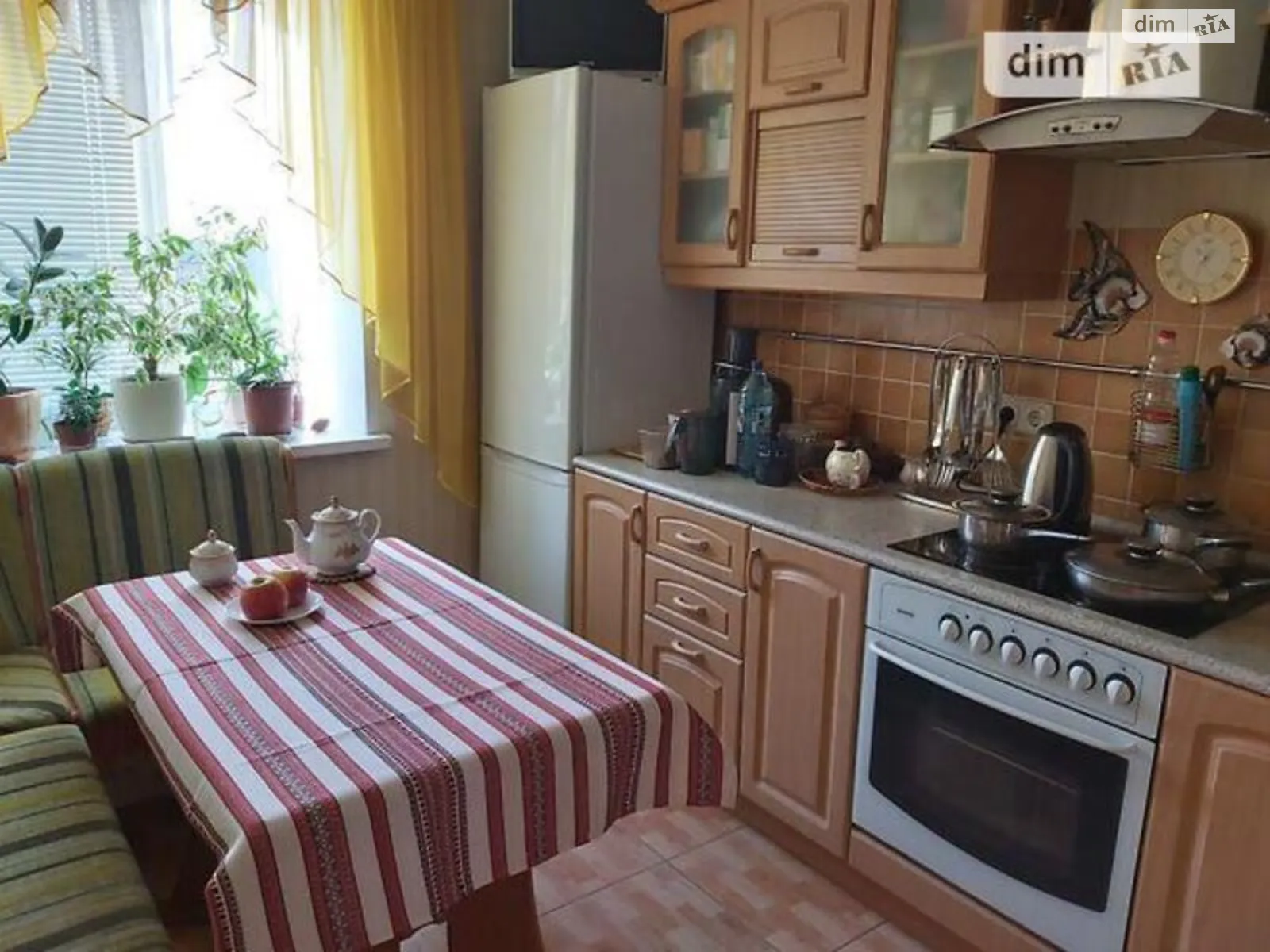 Продається 3-кімнатна квартира 74 кв. м у Києві, просп. Лобановського(Червонозоряного), 128 - фото 1