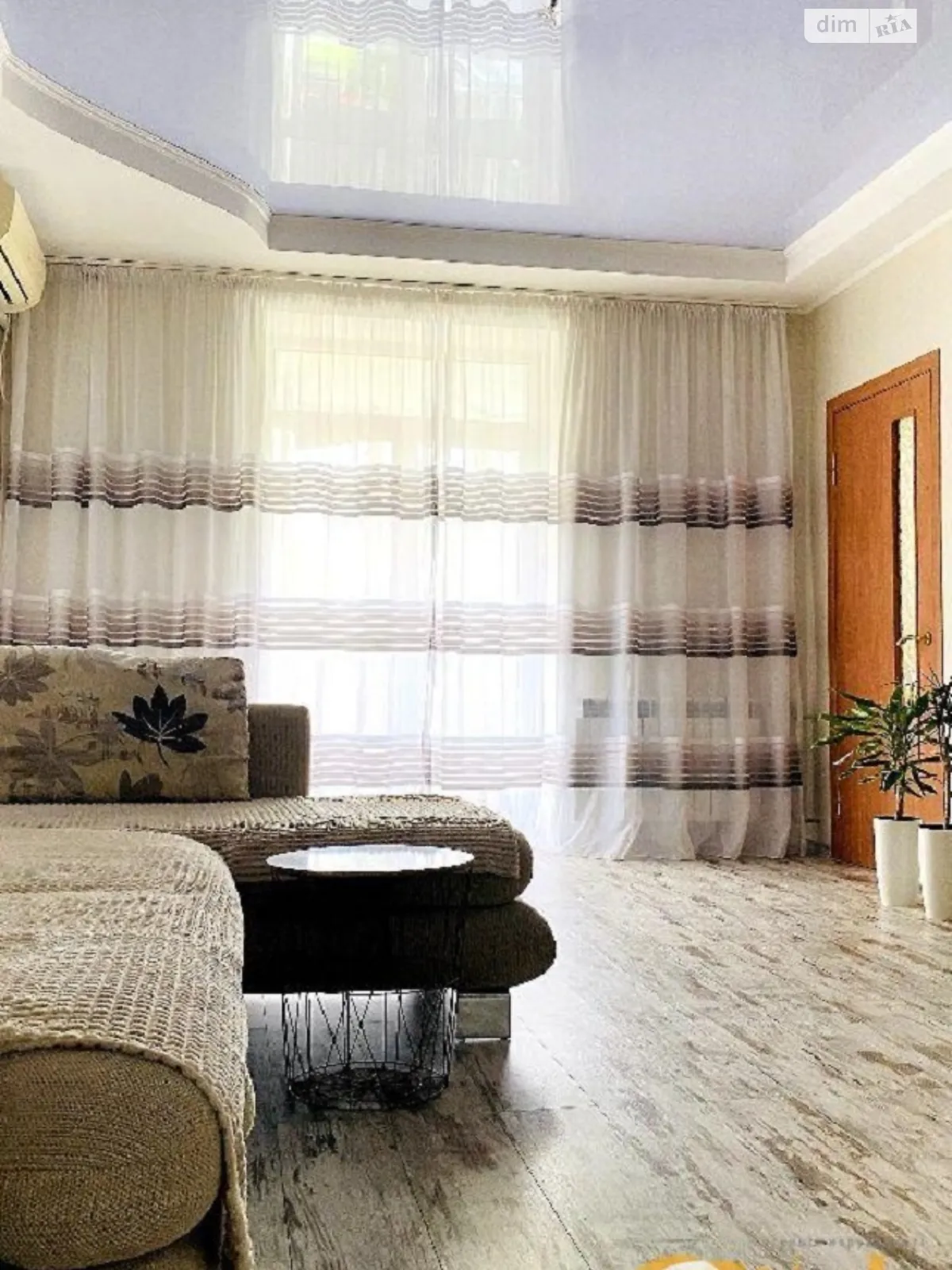 3-кімнатна квартира 77.76 кв. м у Запоріжжі, цена: 41000 $ - фото 1