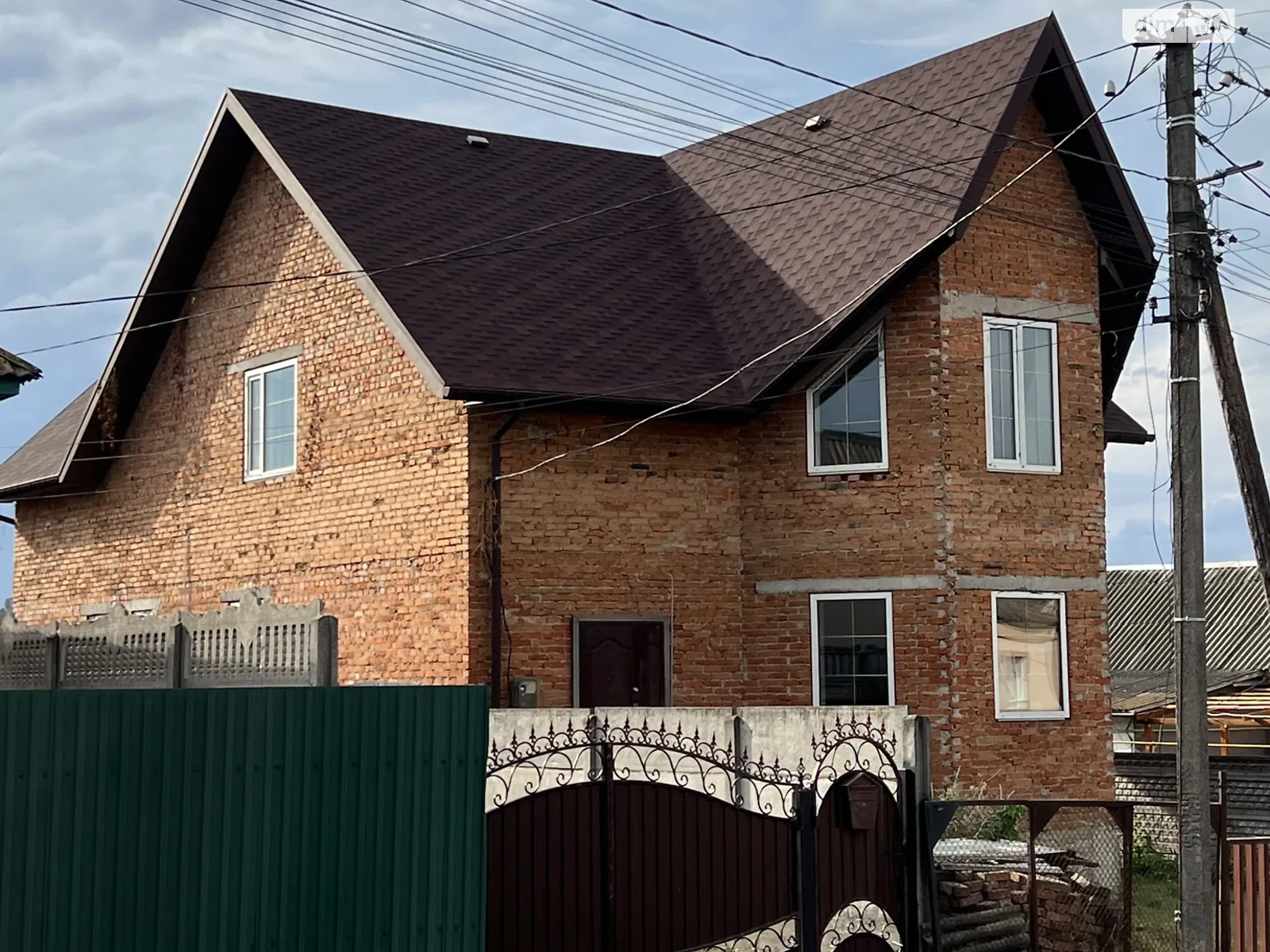 Продается дом на 2 этажа 242.1 кв. м с верандой, цена: 45000 $ - фото 1