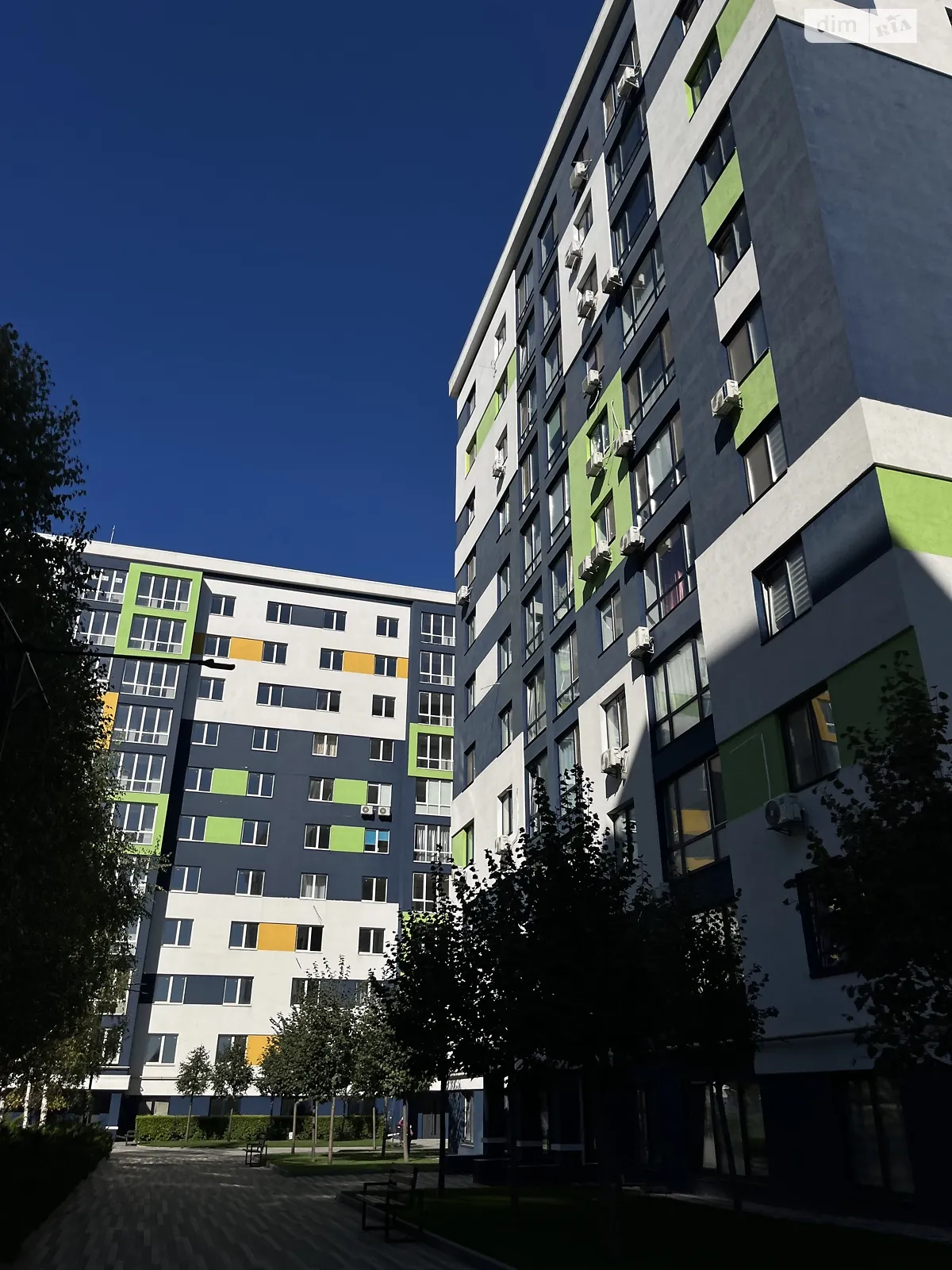 Продается 1-комнатная квартира 39.01 кв. м в Буче, ул. Вишневая - фото 1