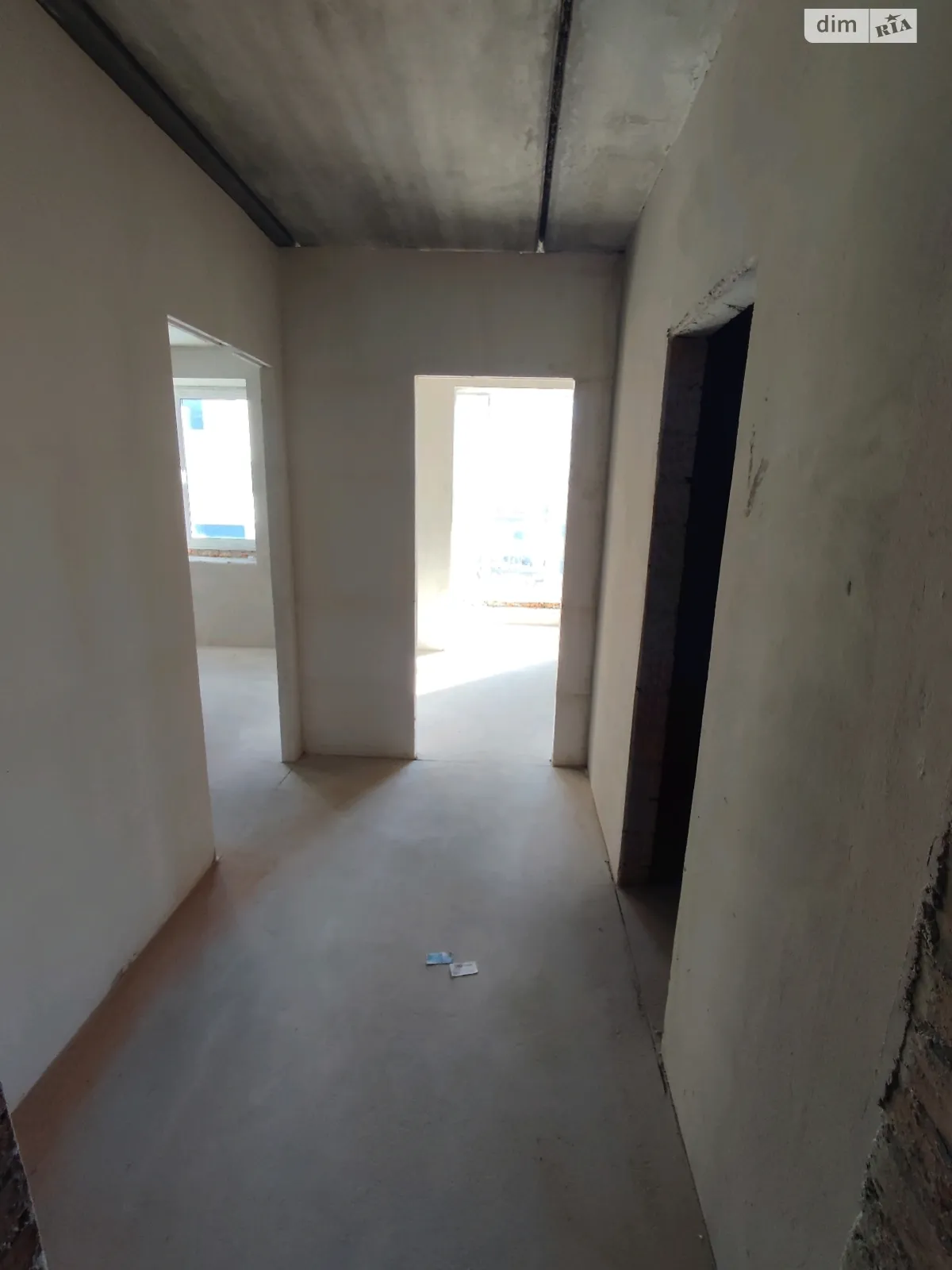 Продается 1-комнатная квартира 36.7 кв. м в Буче, ул. Вишневая, 78 - фото 1