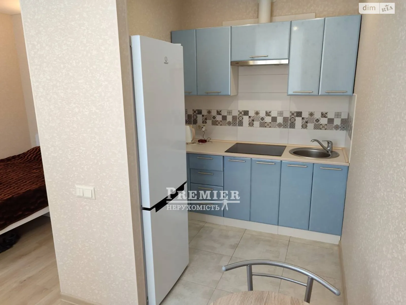 Продается 1-комнатная квартира 29.7 кв. м в Лиманке, ул. Академика Вильямса, 95/1 - фото 1