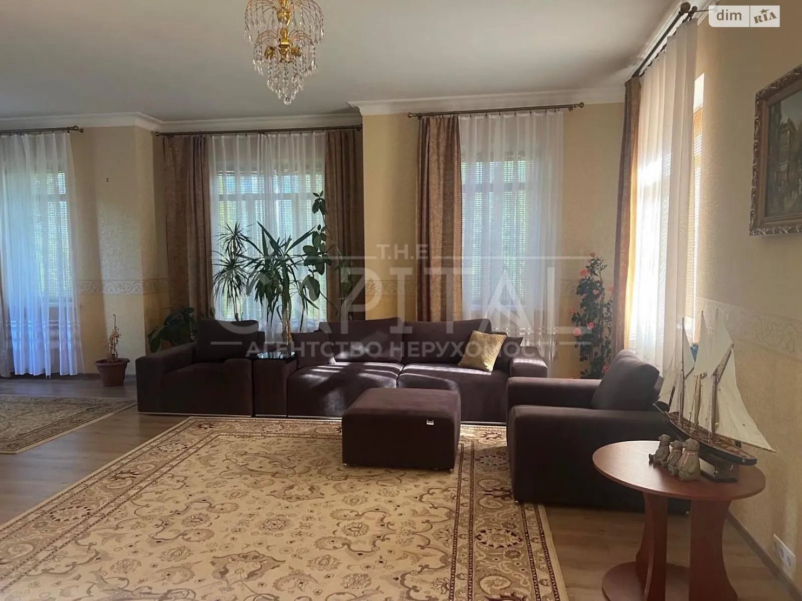 Сдается в аренду дом на 2 этажа 219.8 кв. м с балконом, цена: 2200 $ - фото 1