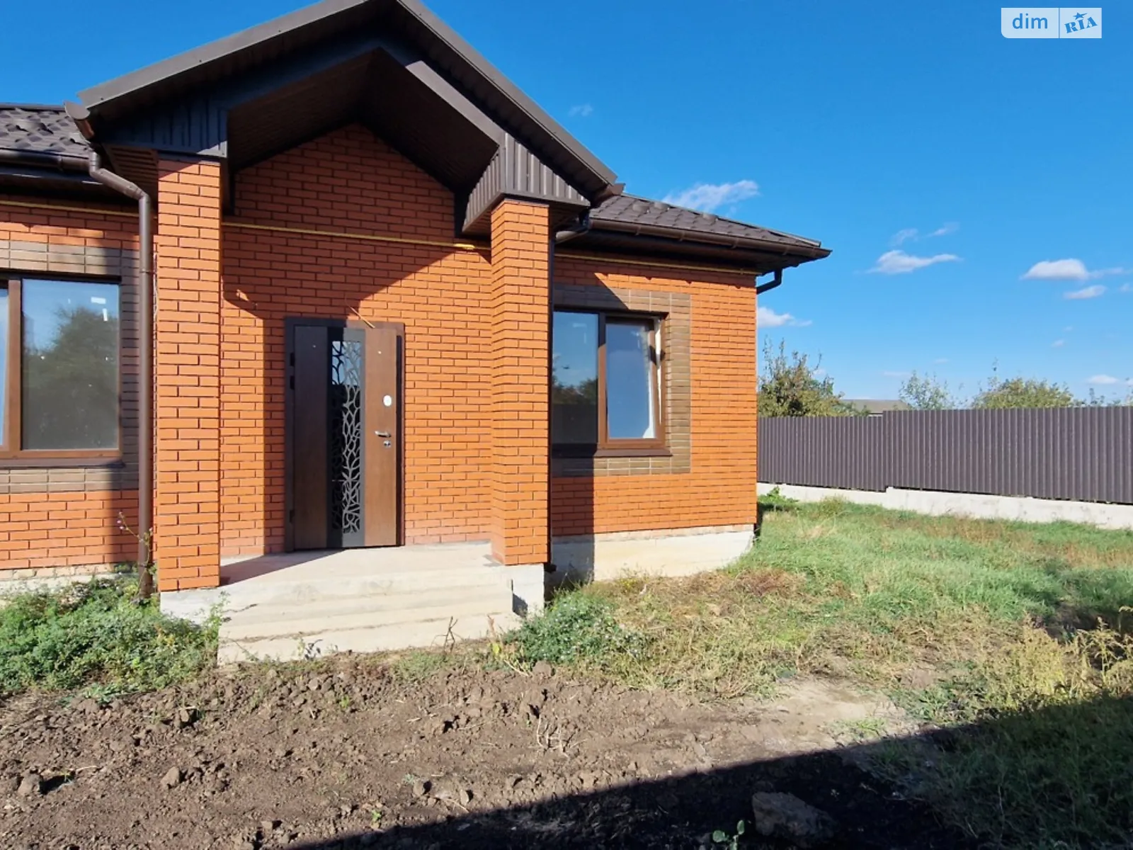 Продается одноэтажный дом 100 кв. м с камином, цена: 88999 $ - фото 1