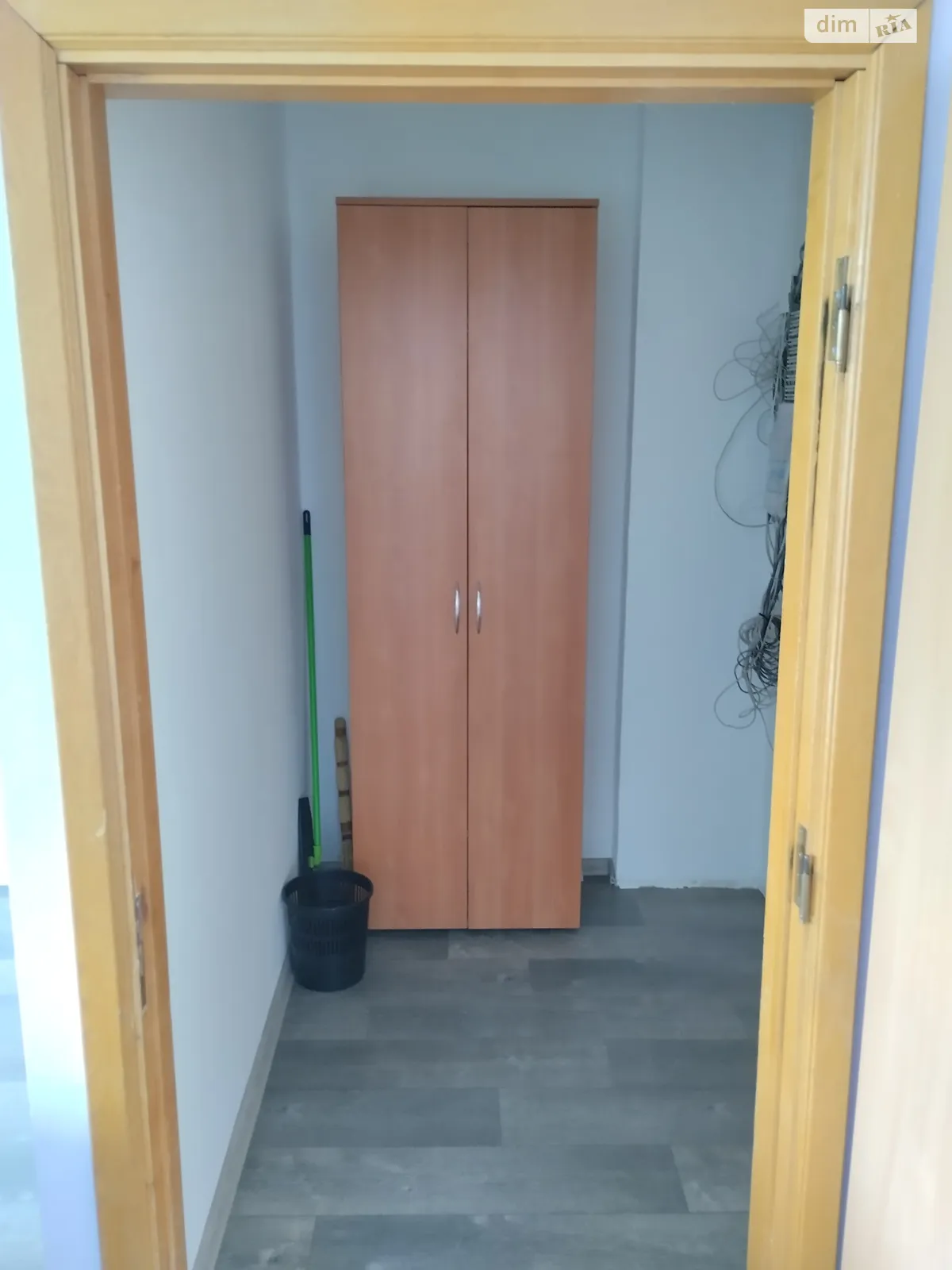 Сдается в аренду офис 38.2 кв. м в бизнес-центре, цена: 12996 грн - фото 1