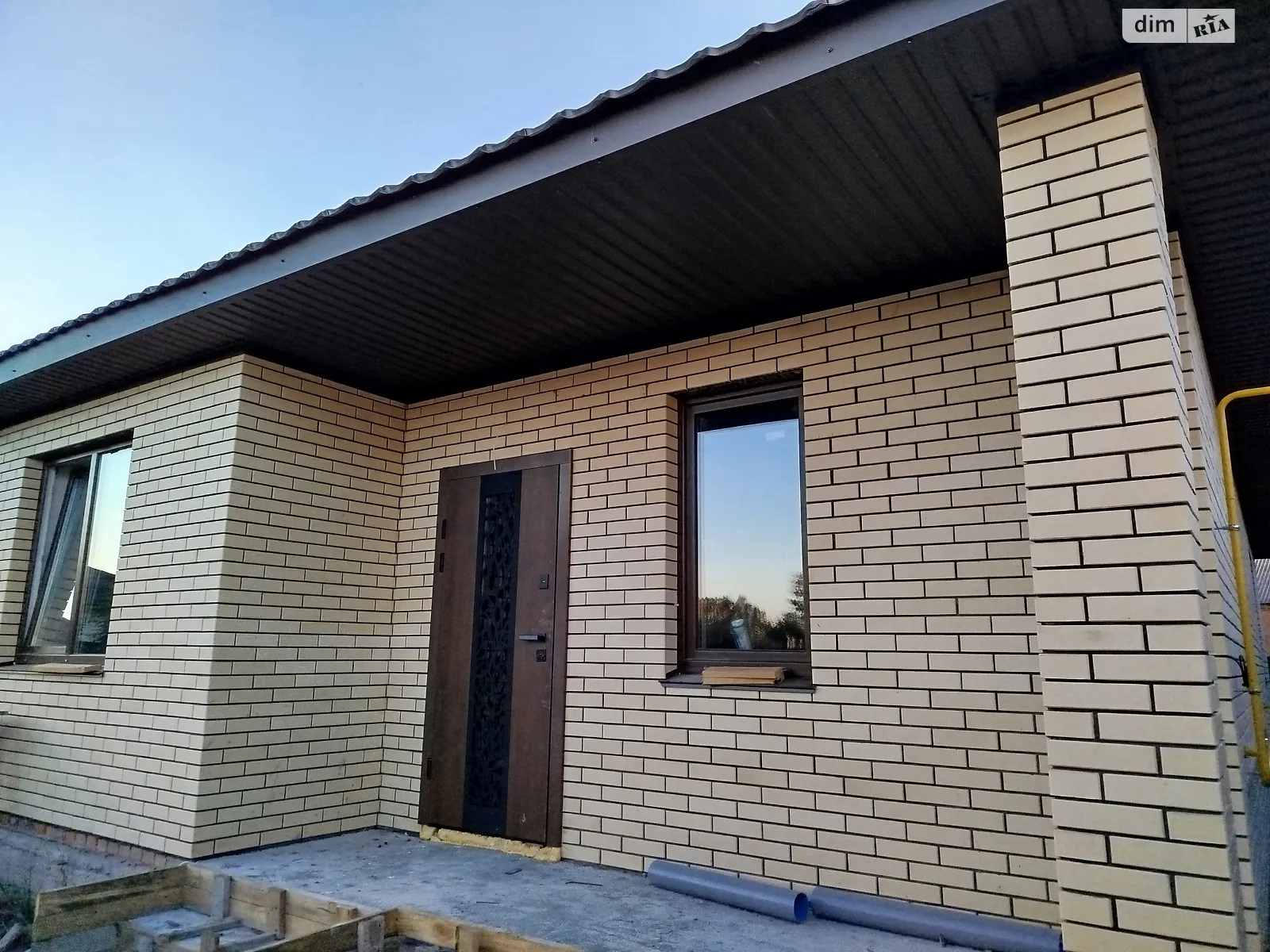 Продається одноповерховий будинок 100 кв. м з подвалом, цена: 85000 $ - фото 1