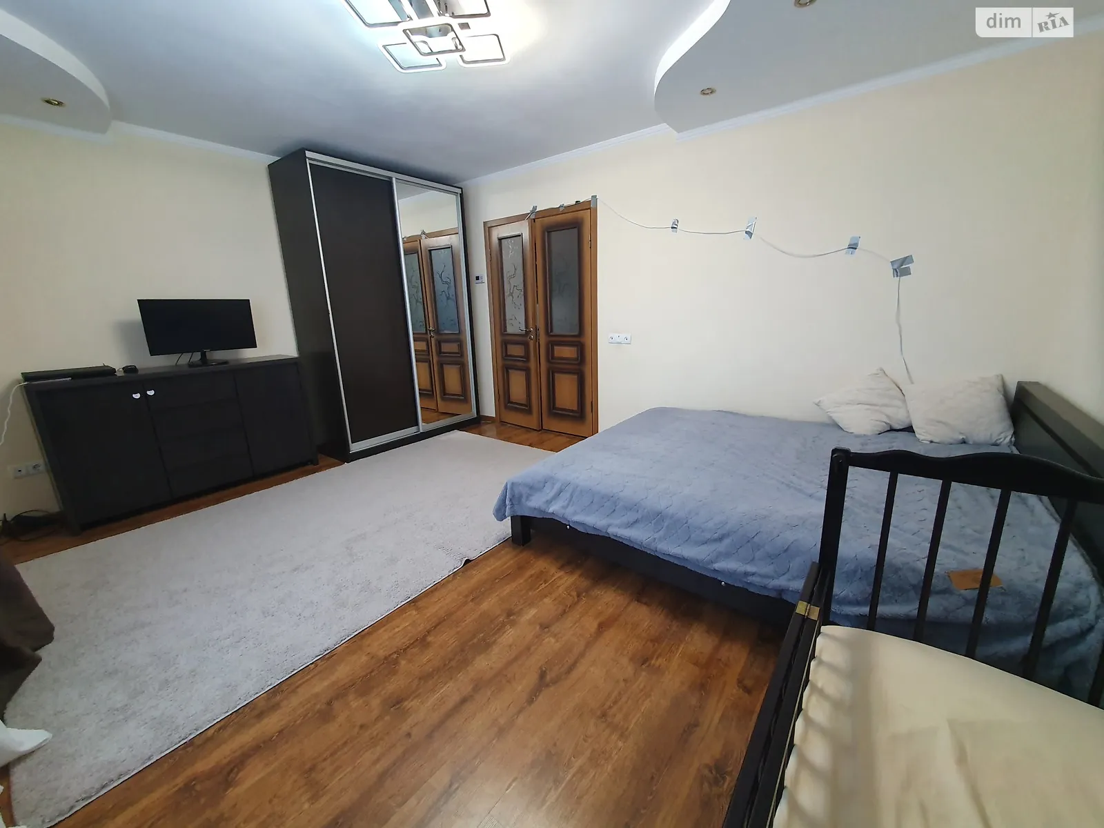 2-комнатная квартира 65.8 кв. м в Тернополе, вул. Евгения Коновальца, 11 - фото 1