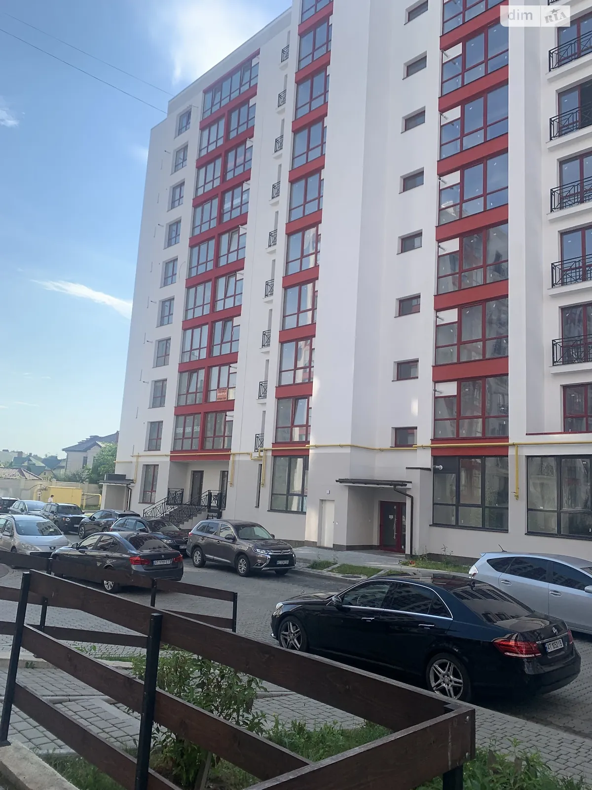 Продается 2-комнатная квартира 65 кв. м в Ивано-Франковске, ул. Довженко А. - фото 1