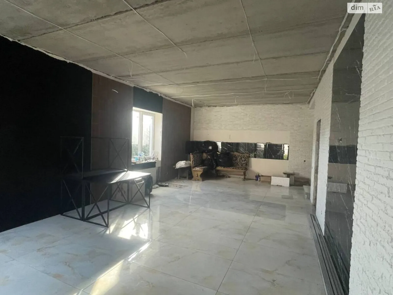 Продается дом на 2 этажа 140 кв. м с верандой, цена: 130000 $ - фото 1