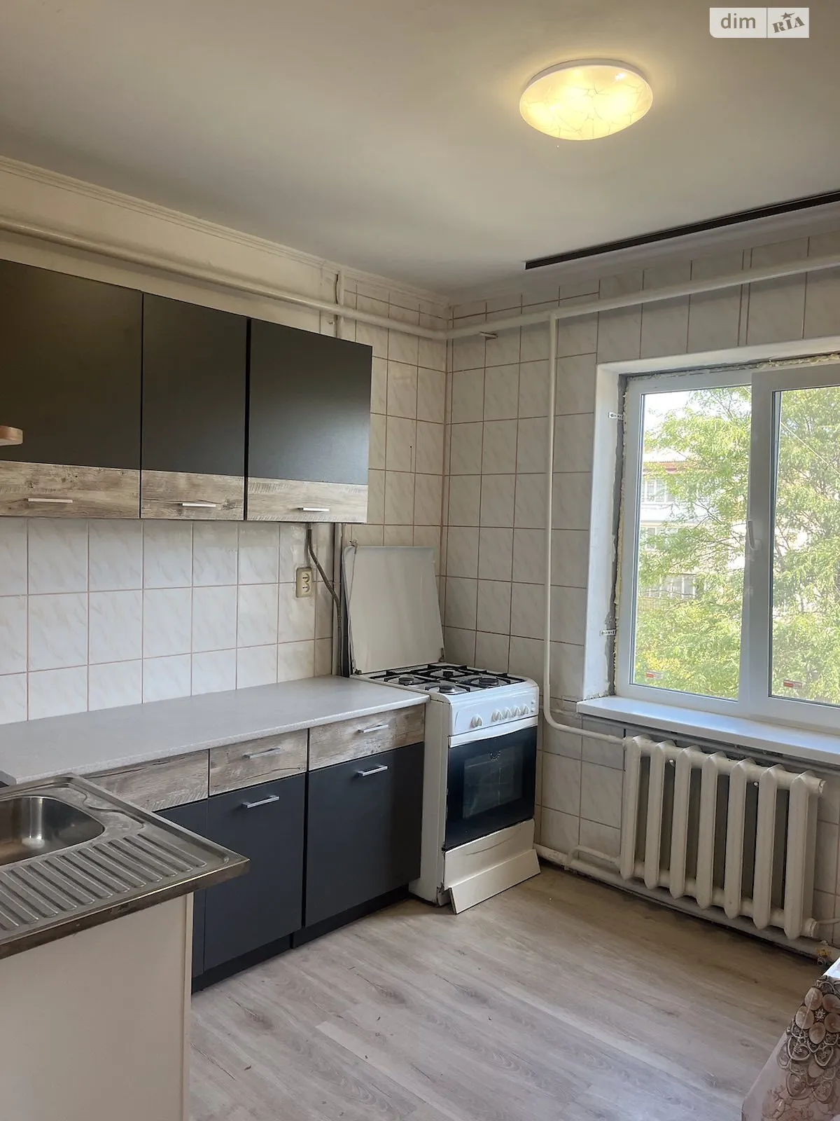 Продается 3-комнатная квартира 67.9 кв. м в Новых Петровцах, ул. Защитников Украины(Ватутина) - фото 1