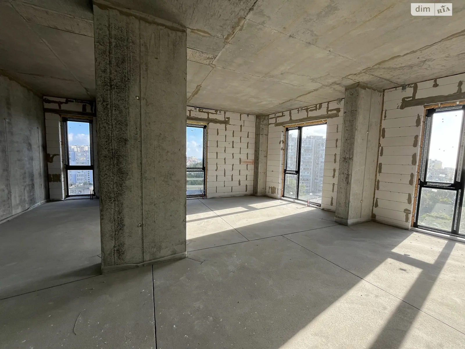 Продается 3-комнатная квартира 72 кв. м в Одессе, ул. Чубаевская, 1 - фото 1