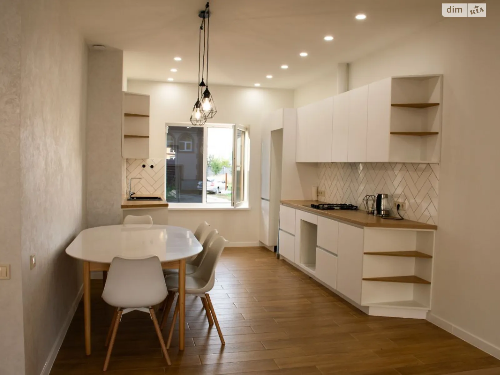 Крихівці (Івано-Франківськ) Таунхаус Noble House, цена: 177000 $ - фото 1