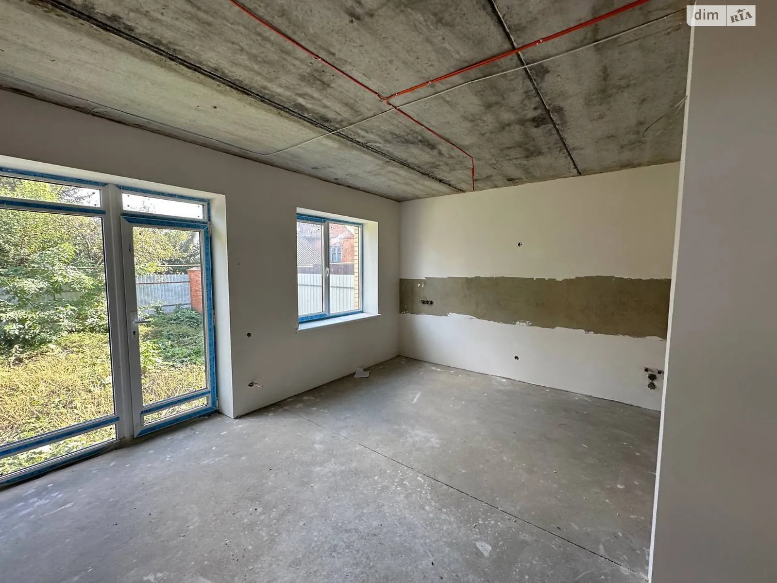 Продается дом на 2 этажа 125 кв. м с камином, цена: 130000 $ - фото 1
