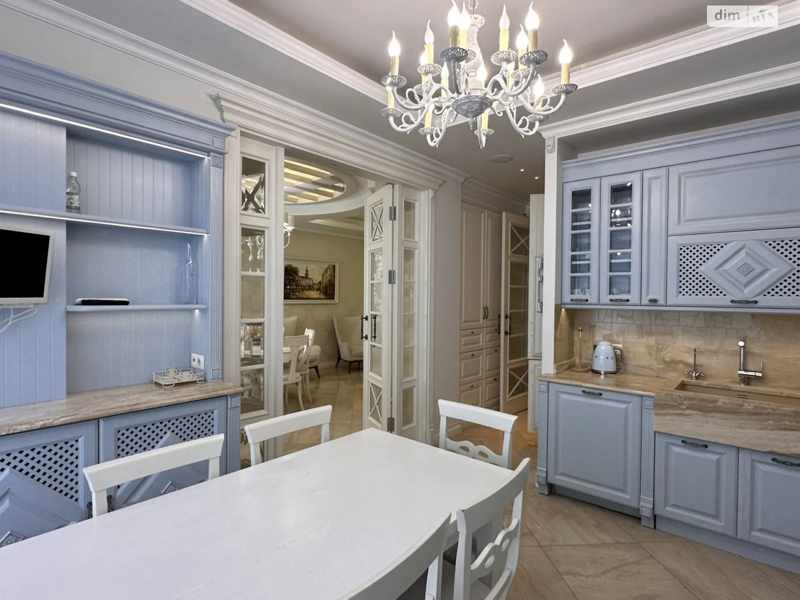 Сдается в аренду 3-комнатная квартира 150 кв. м в Киеве, ул. Андрея Верхогляда(Драгомирова), 12 - фото 1