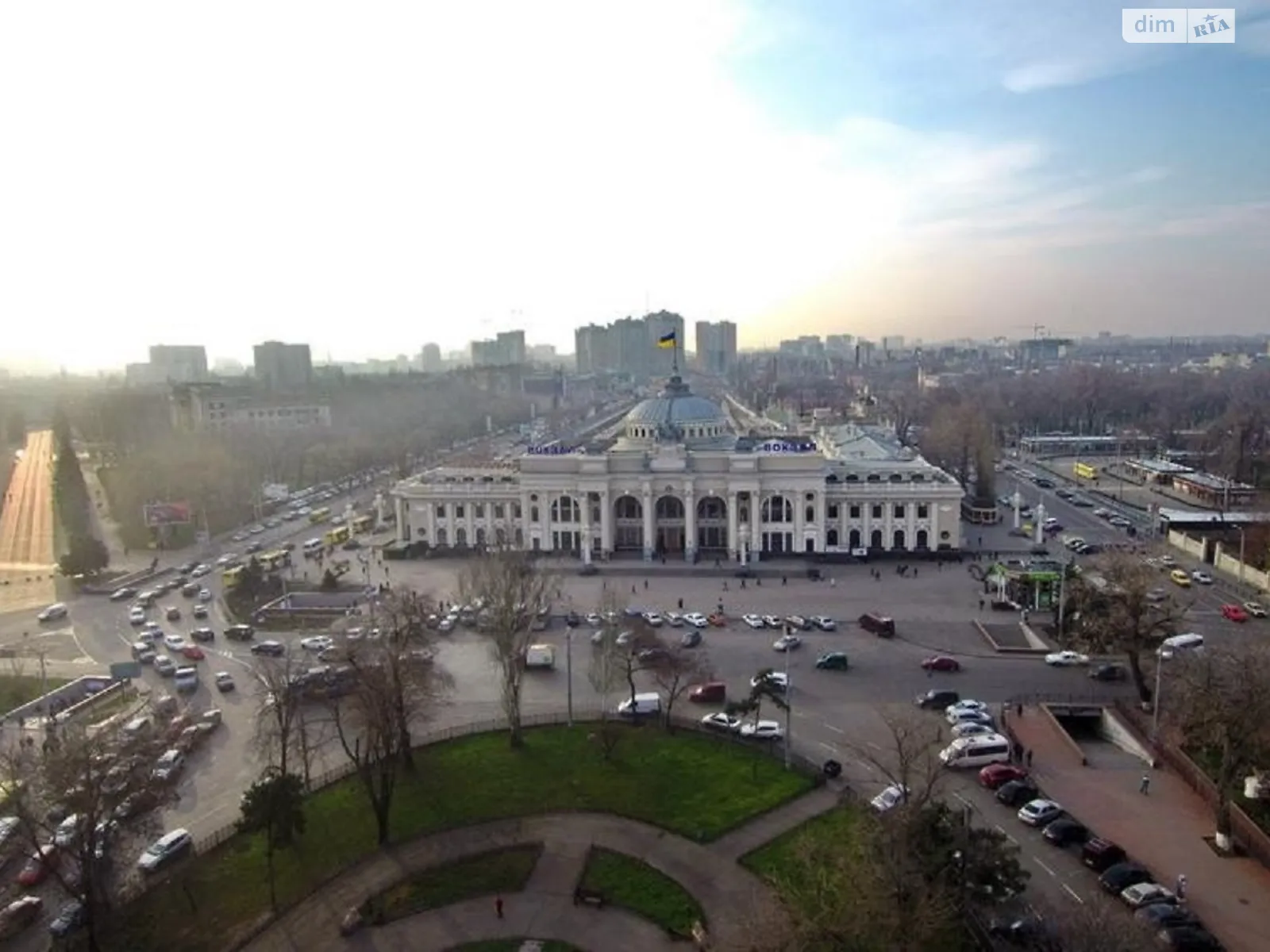 Продається 2-кімнатна квартира 67.9 кв. м у Одесі, вул. Мала Арнаутська, 88 - фото 1