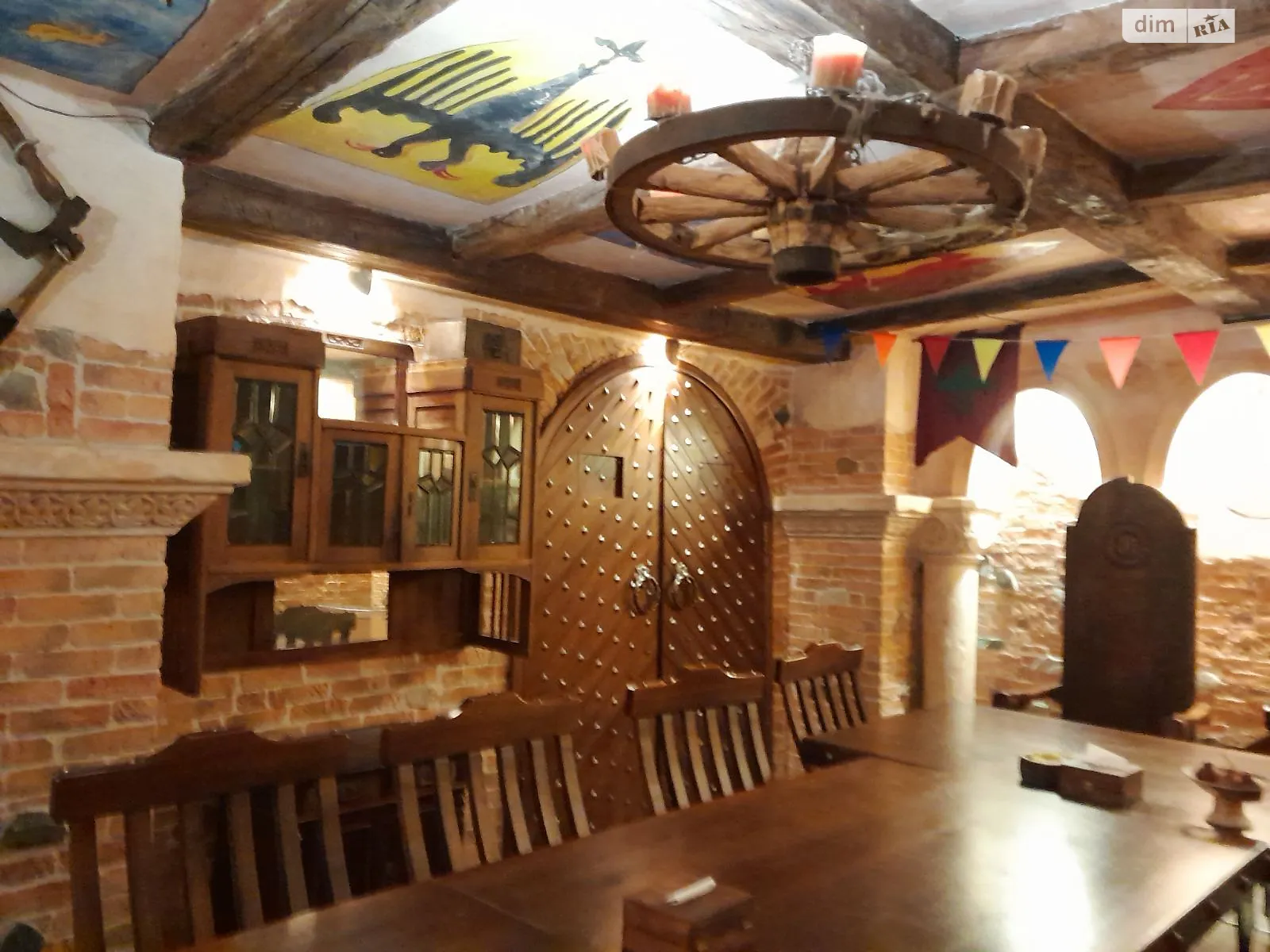 Продается объект сферы услуг 276 кв. м в 2-этажном здании, цена: 245000 $ - фото 1
