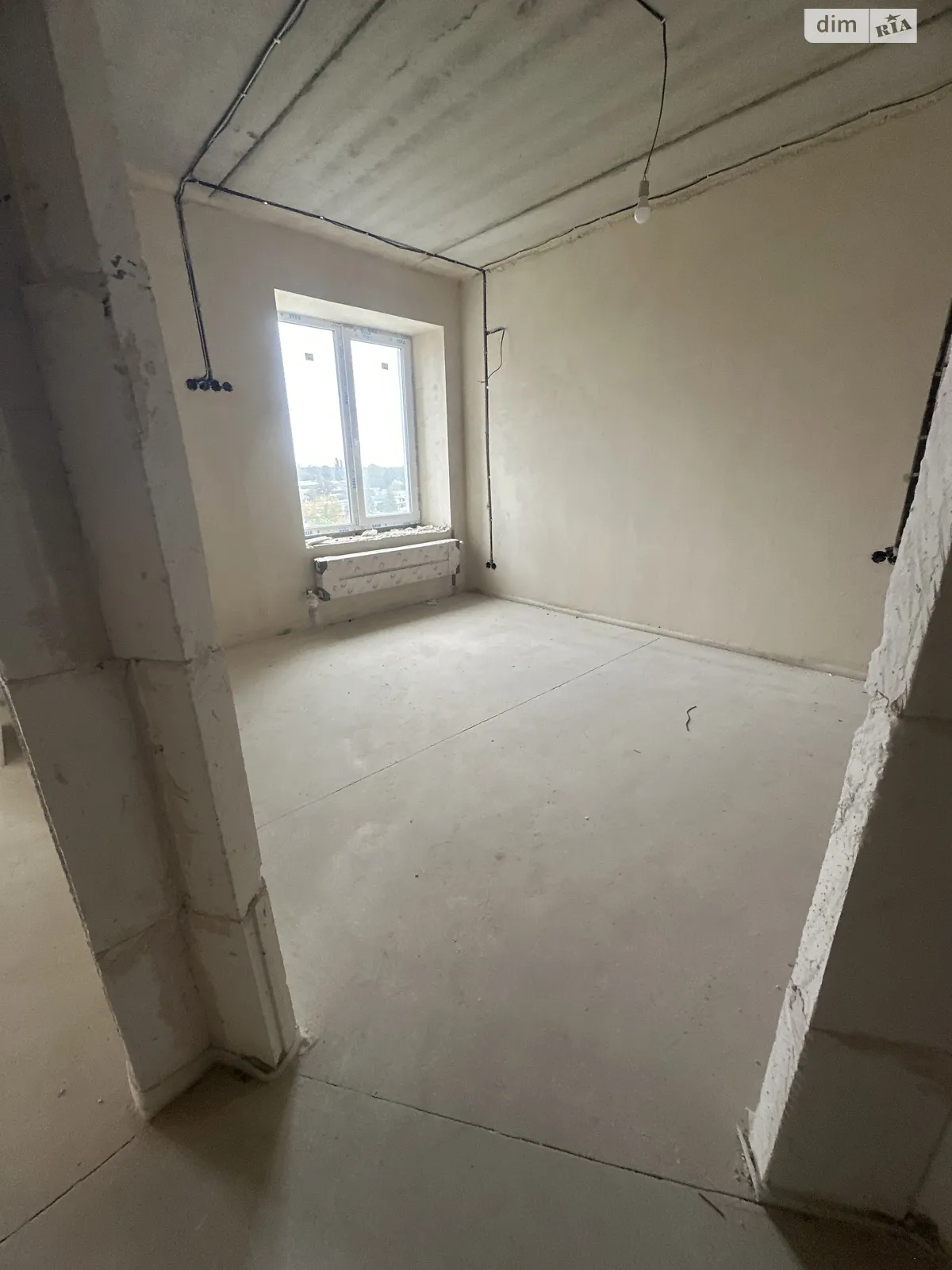 Продается 1-комнатная квартира 37 кв. м в Буче, ул. Ивана Кожедуба, 3Б - фото 1