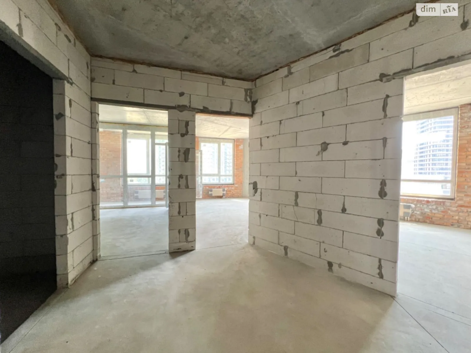 Продається 3-кімнатна квартира 81 кв. м у Києві, наб. Дніпровська, 15Є - фото 1