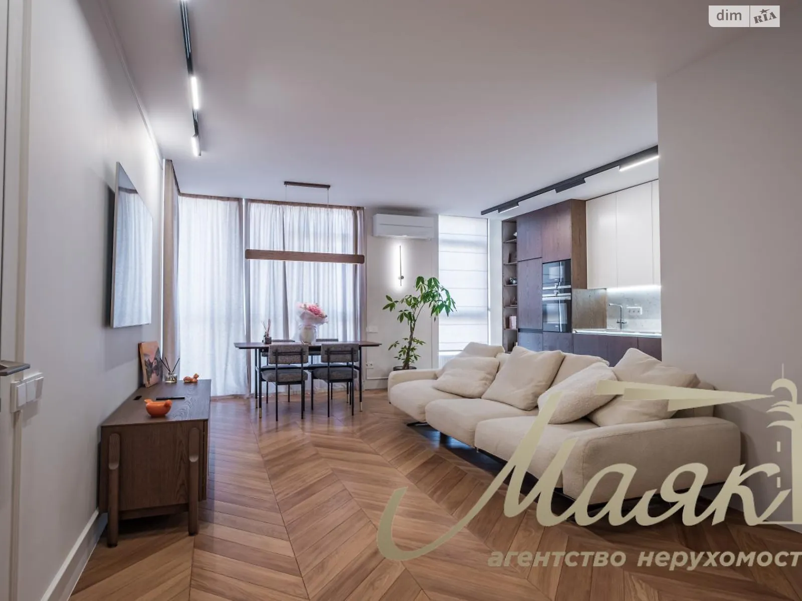 Продается 2-комнатная квартира 84.4 кв. м в Киеве, ул. Предславинская, 53 - фото 1