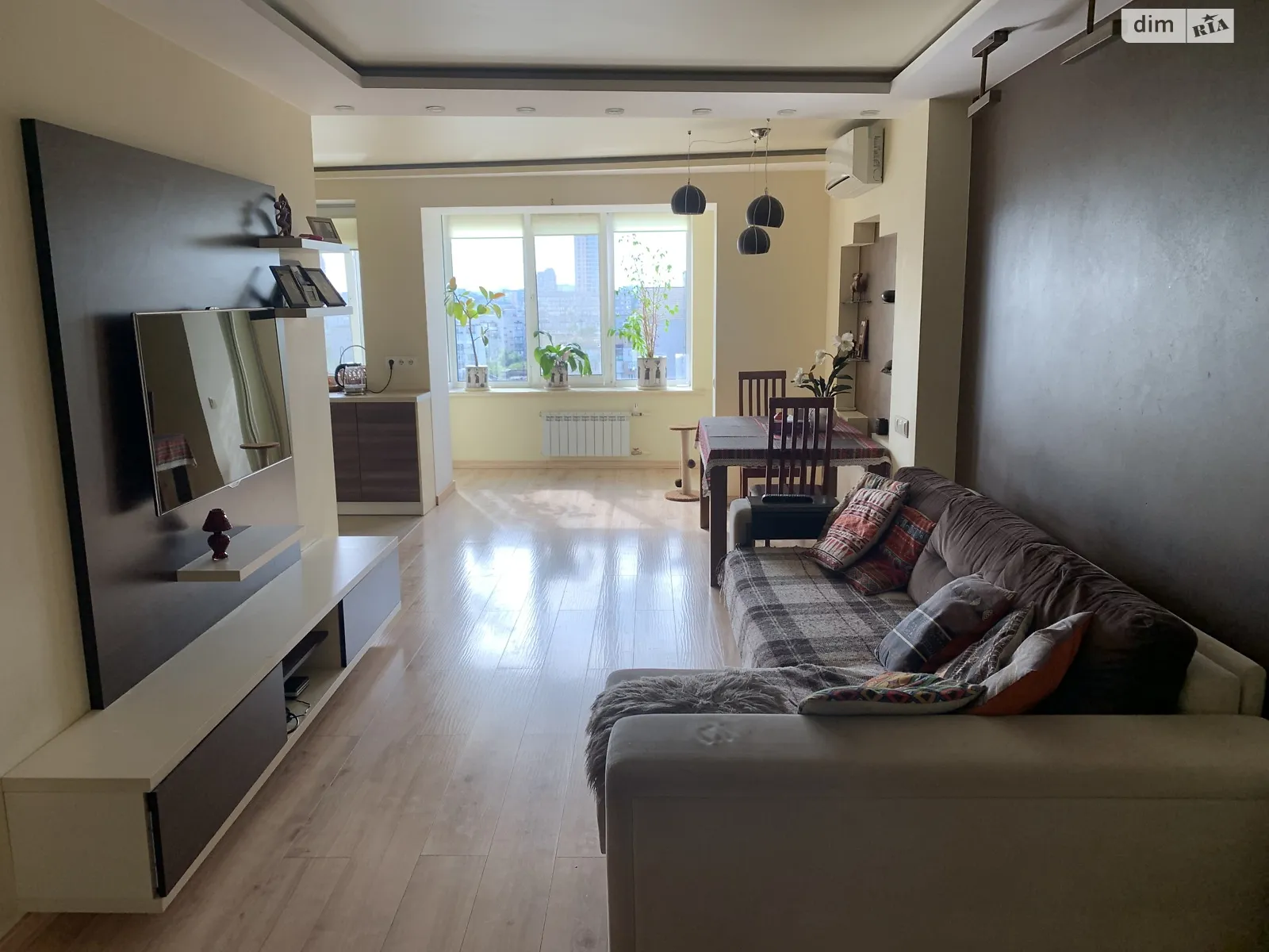 Сдается в аренду 4-комнатная квартира 85 кв. м в Киеве, ул. Олексы Тихого(Выборгская), 25 - фото 1