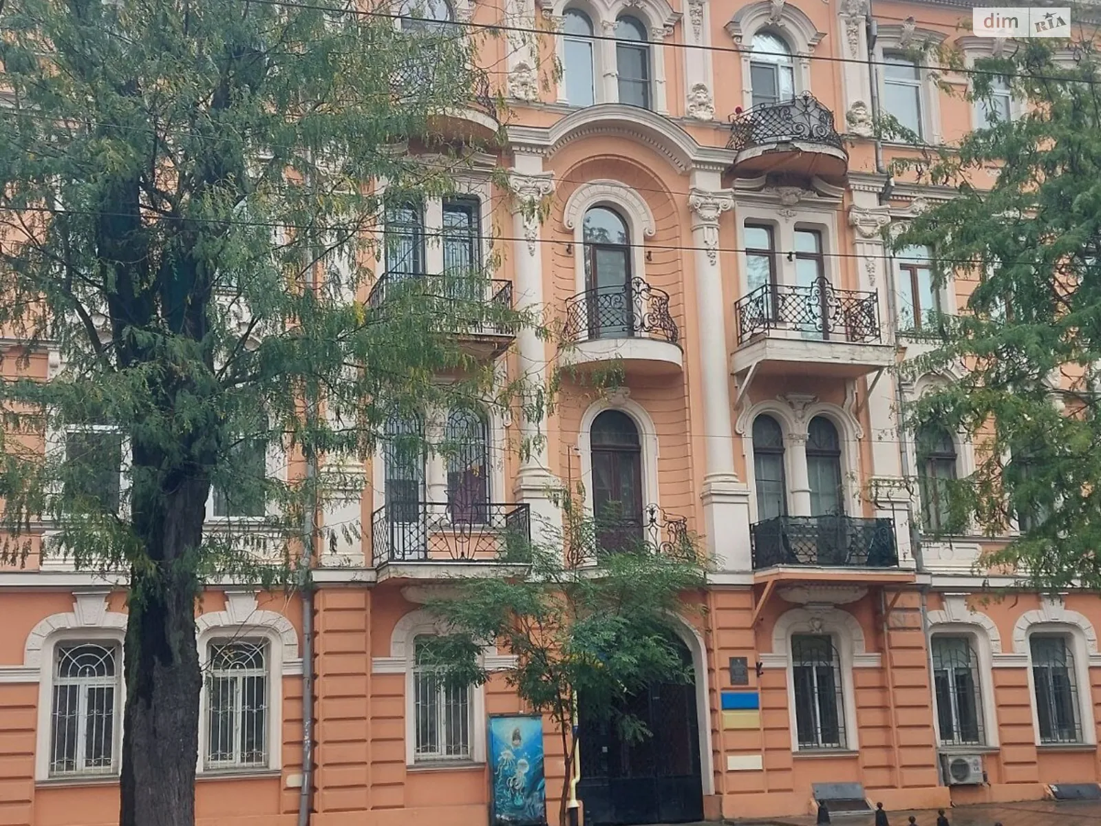 Продается 2-комнатная квартира 75 кв. м в Одессе, ул. Софиевская, 9 - фото 1