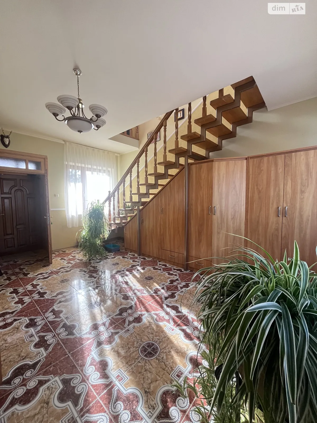 Продается дом на 2 этажа 400 кв. м с участком, цена: 219000 $ - фото 1