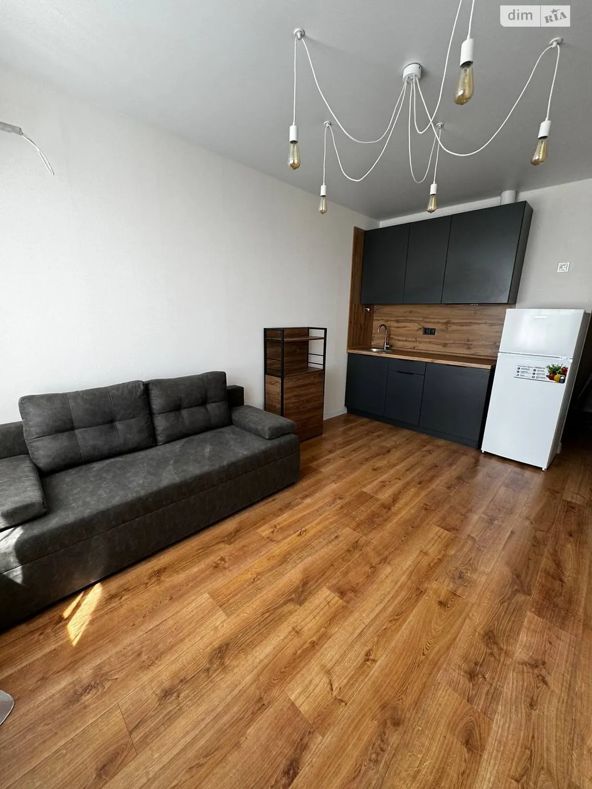 Продается 1-комнатная квартира 22.9 кв. м в Одессе, ул. Костанди, 203/3 - фото 1