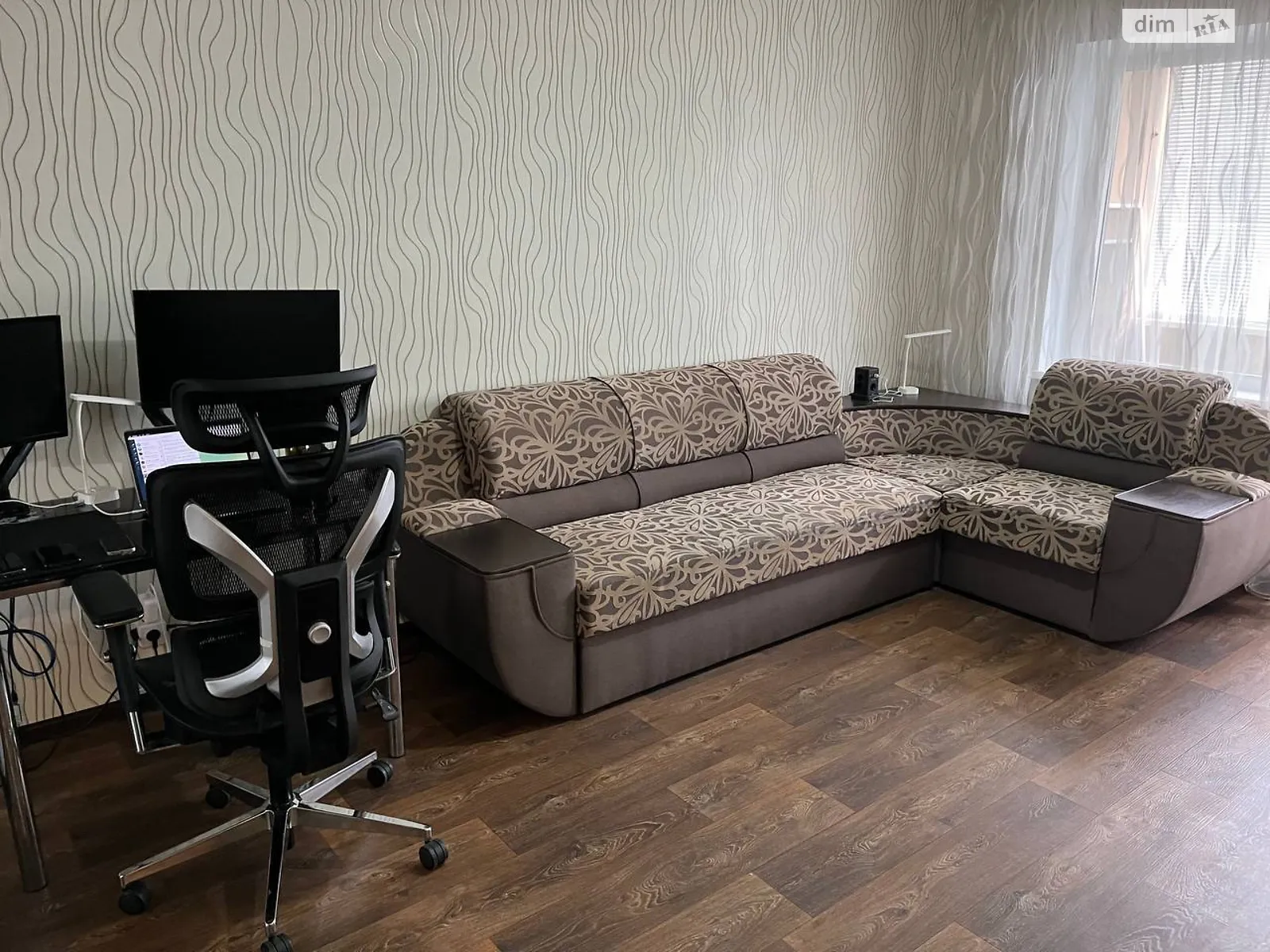 Продается 1-комнатная квартира 38.7 кв. м в Днепре, бул. Славы, 27 - фото 1