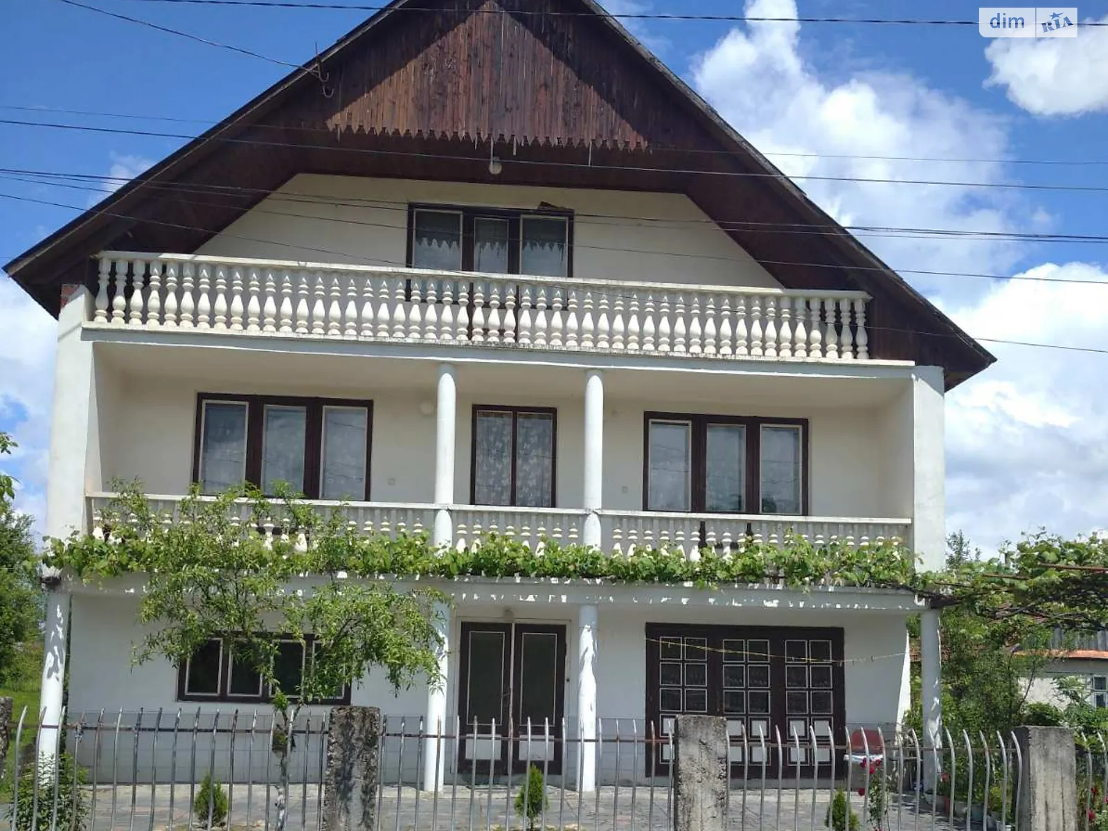 Продается дом на 2 этажа 185.8 кв. м с подвалом, цена: 75000 $ - фото 1