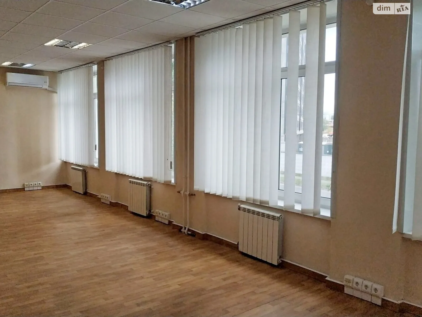 Здається в оренду офіс 75 кв. м в бізнес-центрі, цена: 17130 грн - фото 1