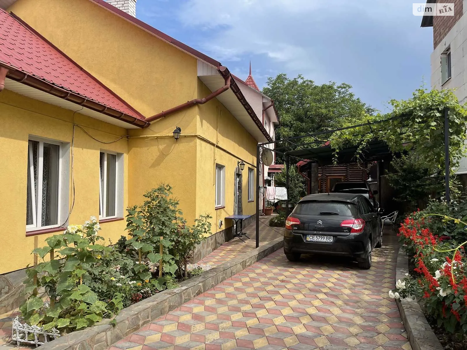 Продається будинок 2 поверховий 360 кв. м з каміном, цена: 210000 $ - фото 1